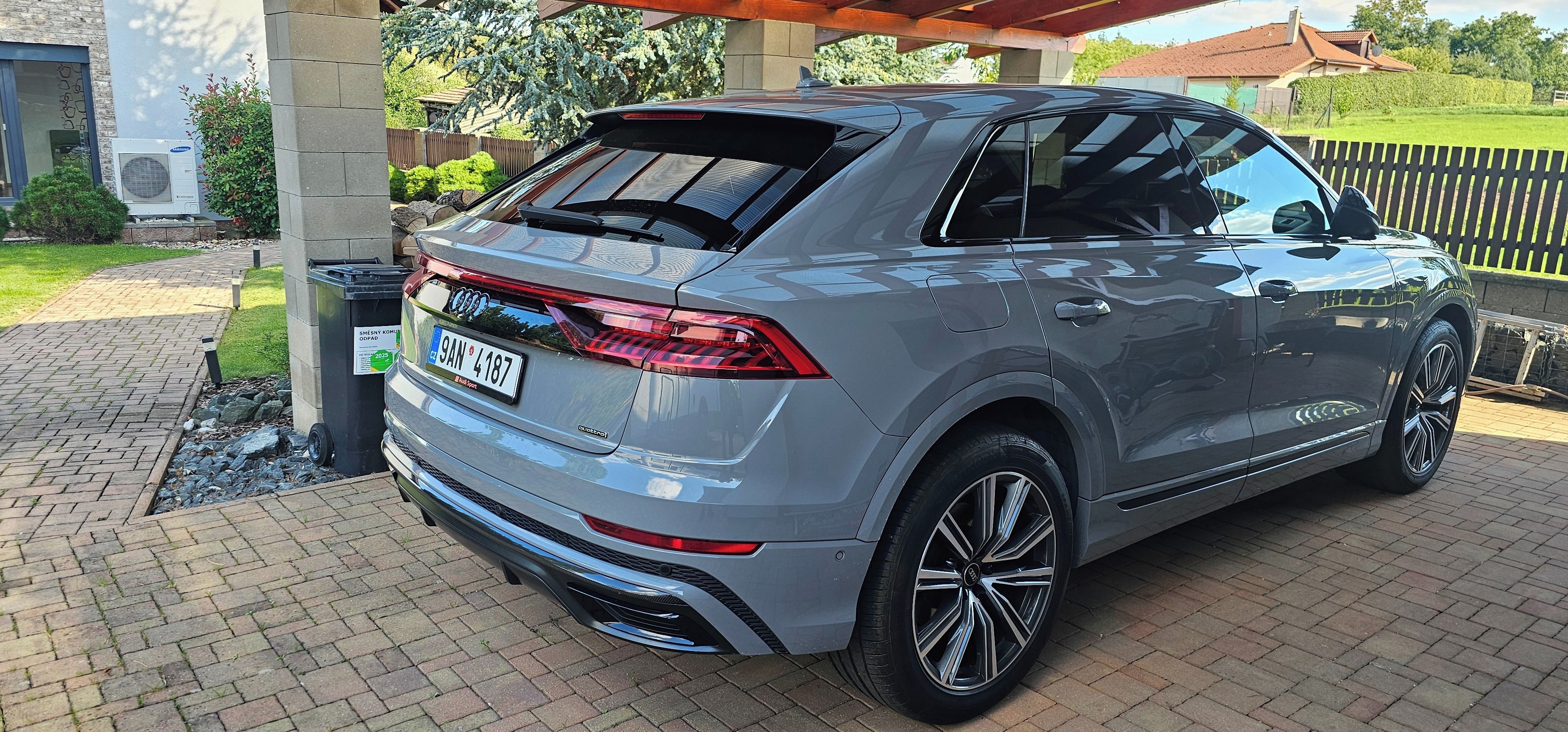 Audi Q8, Hezká,koupená v CZ,1.majitel
