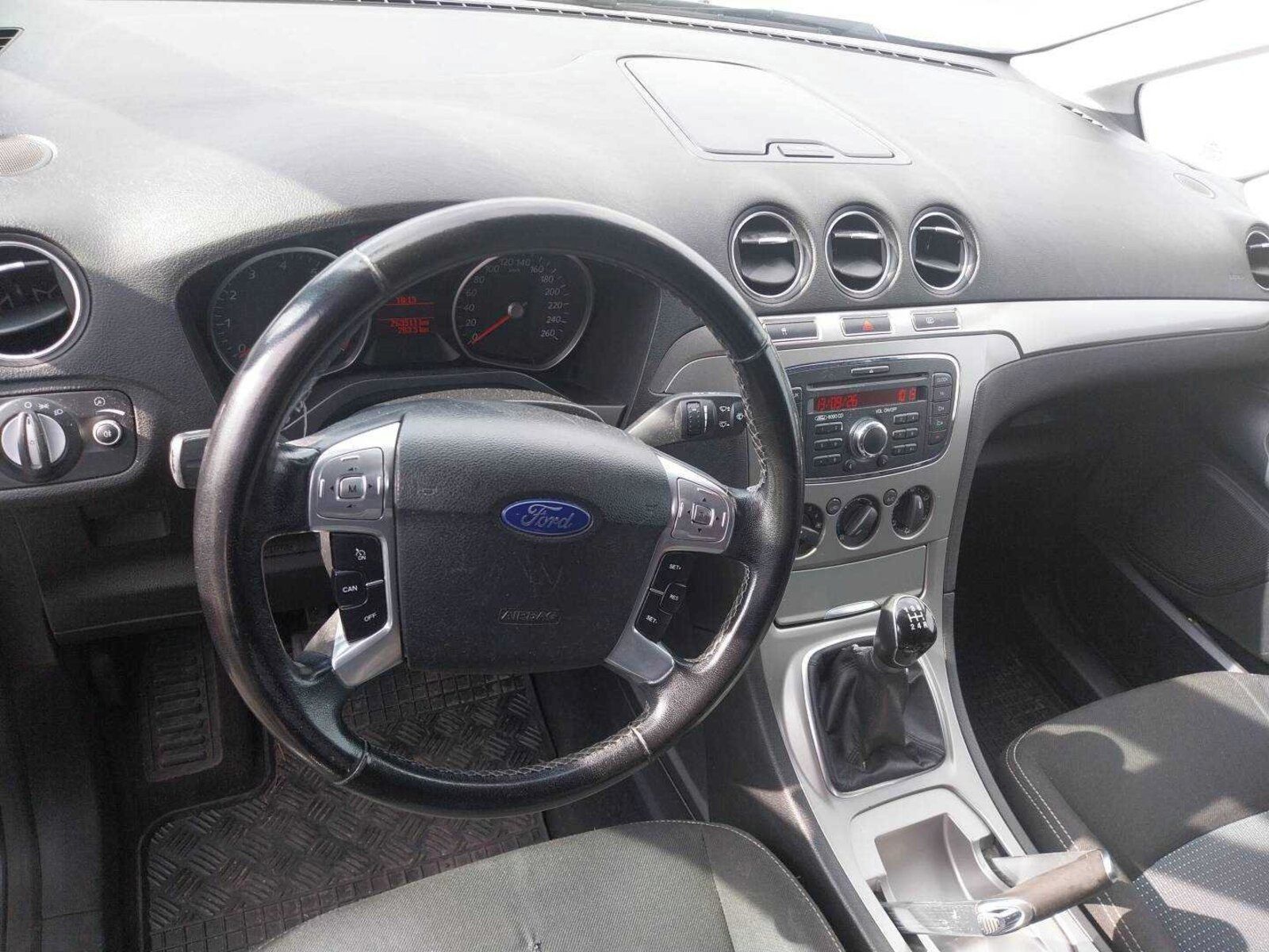 Ford Galaxy, 2.0, Tempomat - fotka 3