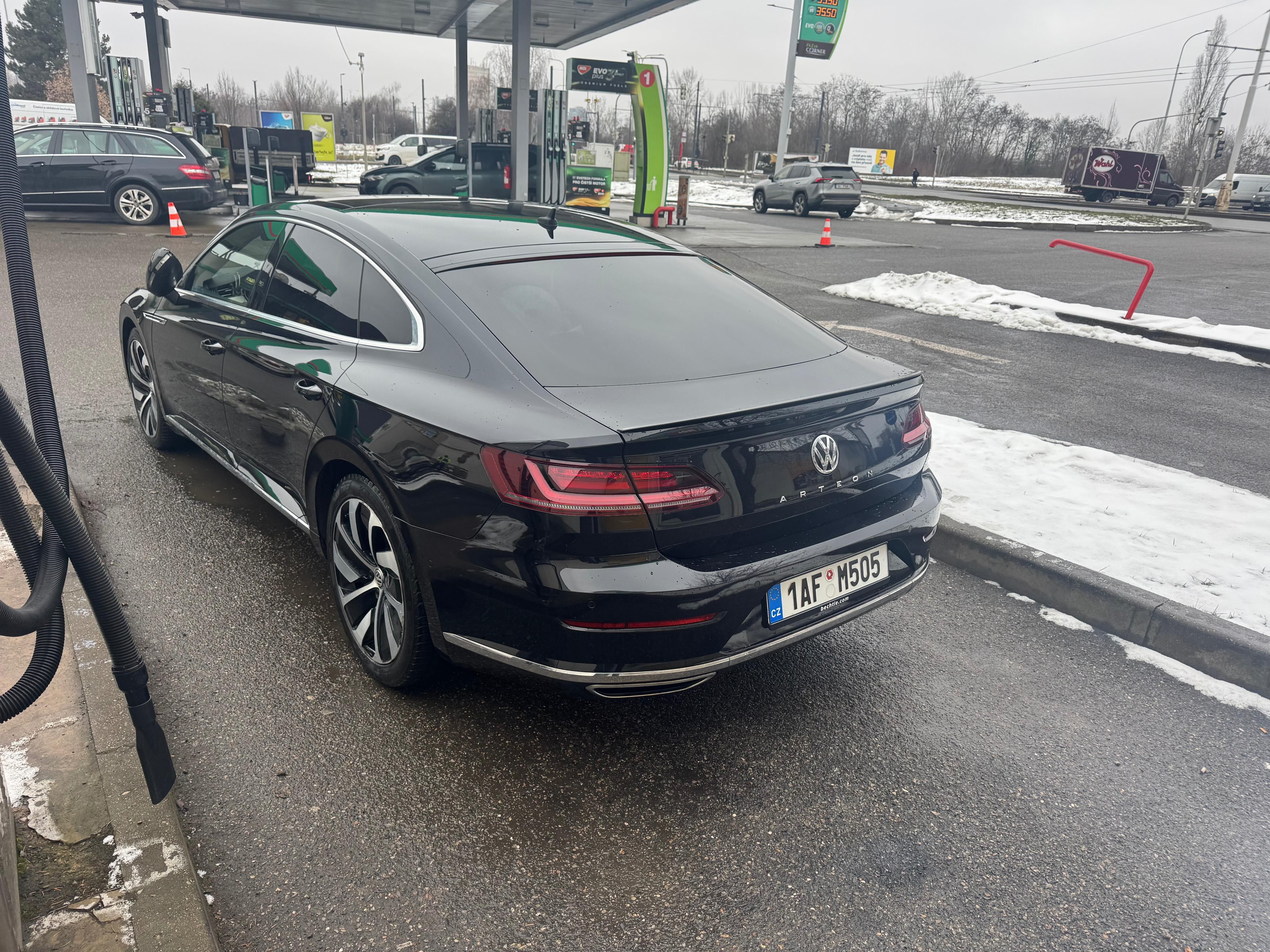 Volkswagen Arteon, VW Arteon R-Line 2.0 TDI - fotka 4