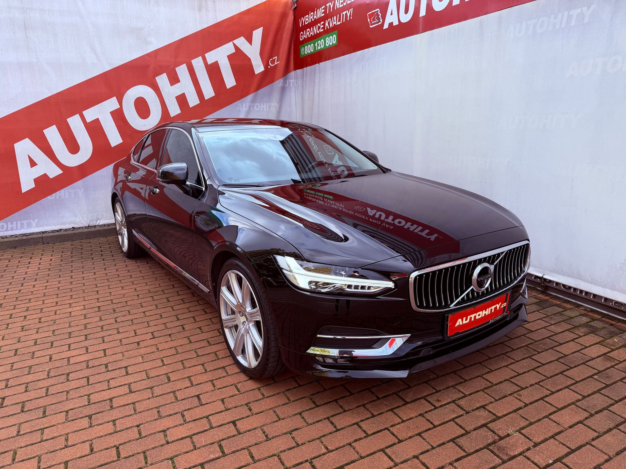 Volvo S90, D5 AWD Inscription Aut., ČR - fotka 5