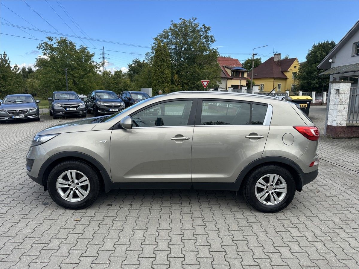 Kia Sportage, 1,6 GDi Active, ČR - fotka 6