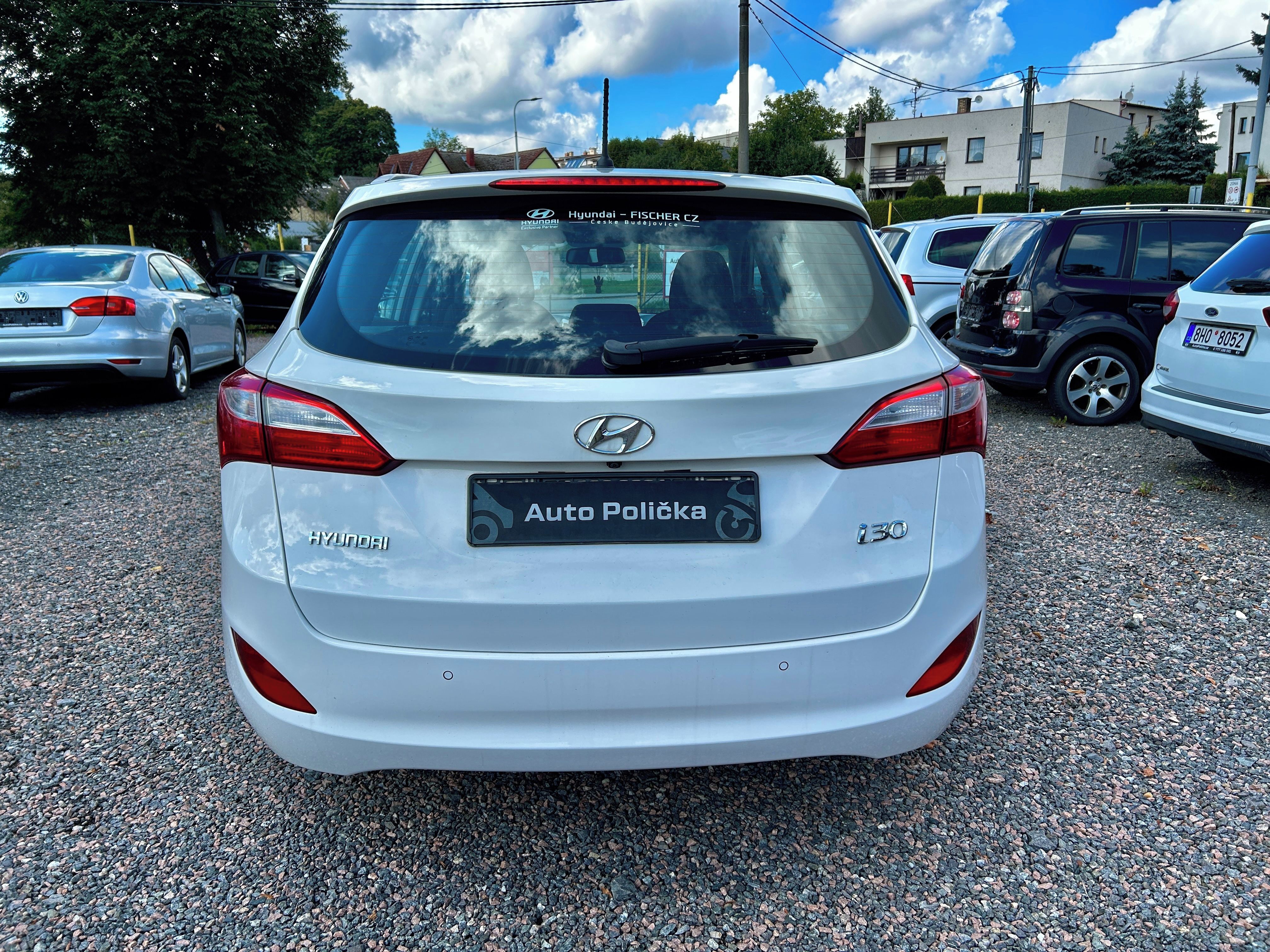 Hyundai i30, 1.6d 81 kW Servis,Stav,Výbava - fotka 6