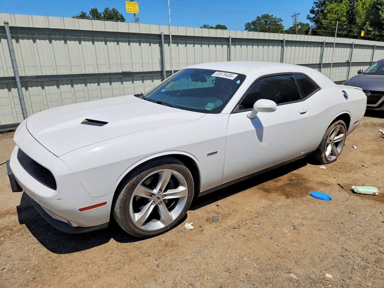 Dodge Challenger, Auto na cestě