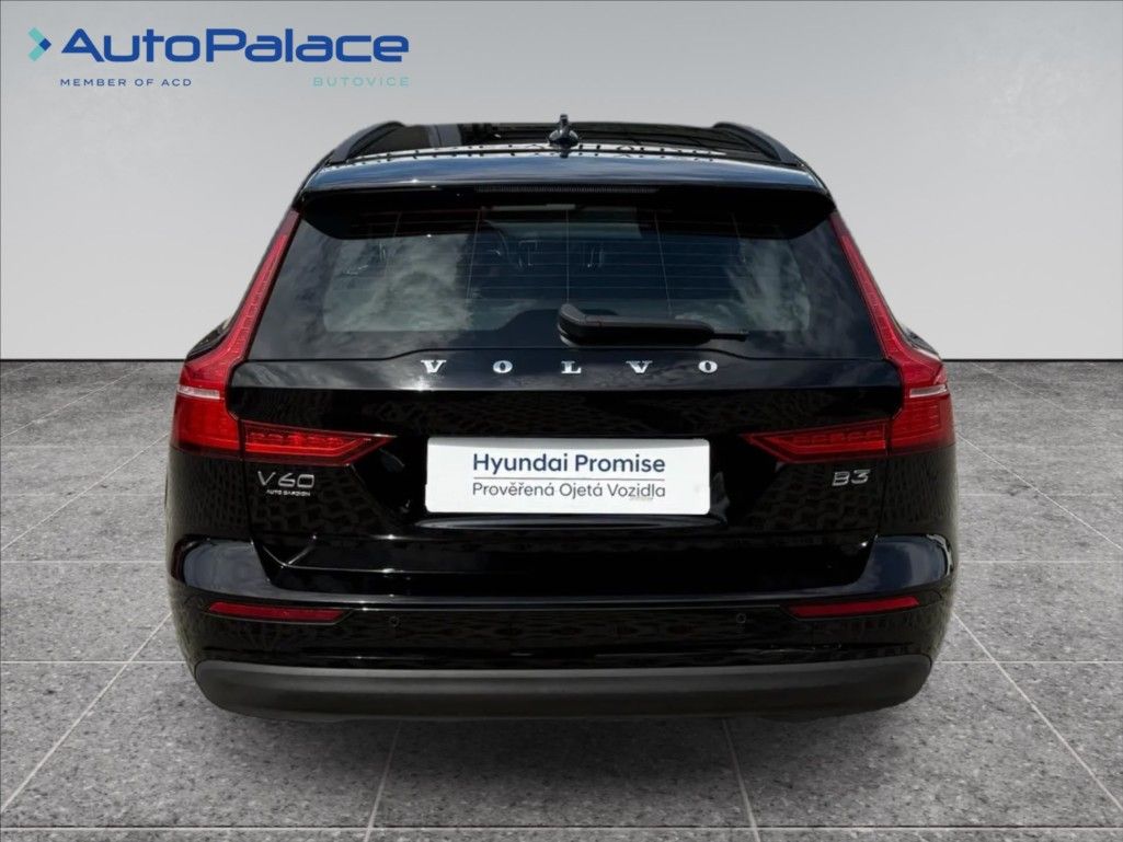 Volvo V60, 2,0 I B3 CORE AT 120kW - fotka 5