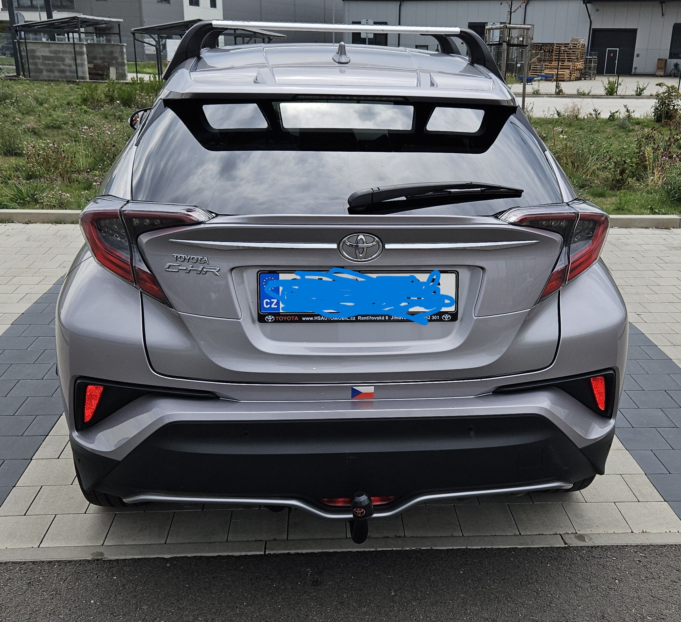 Toyota C-HR, Toyota C-HR 1.2 Turbo Executiv - fotka 3