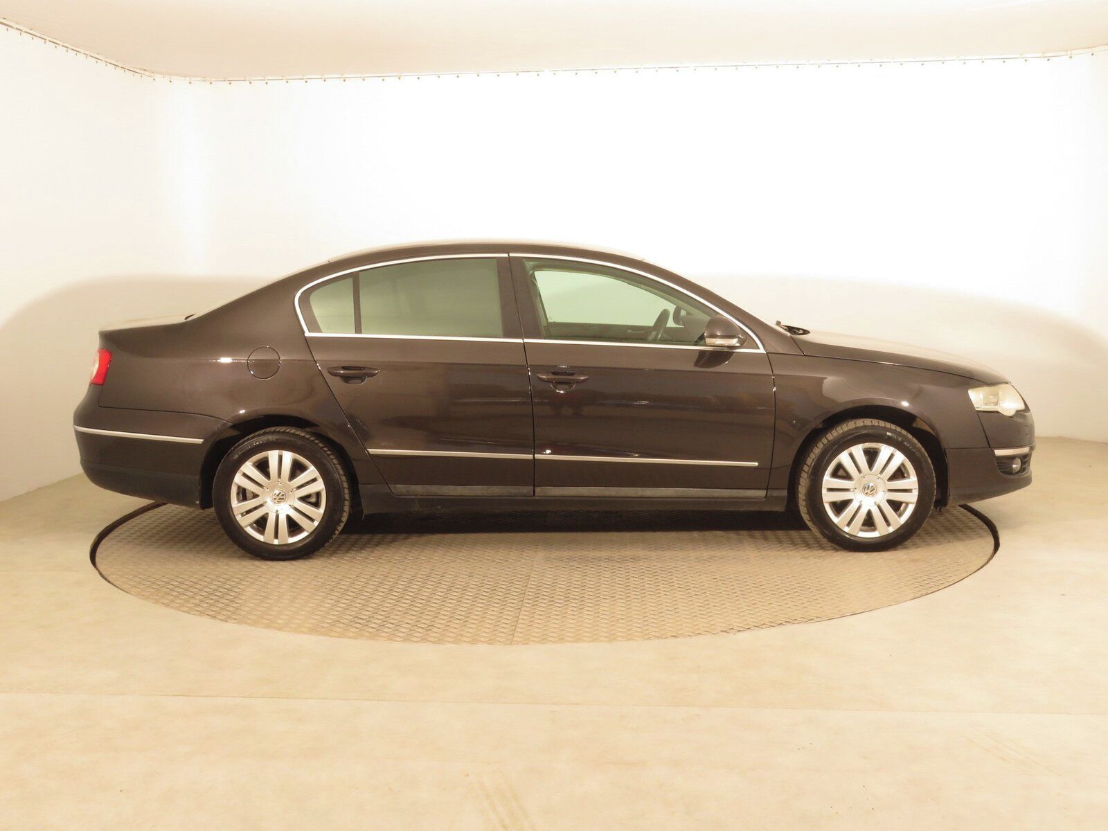 Volkswagen Passat, 2.0 TDI, Highline - fotka 6