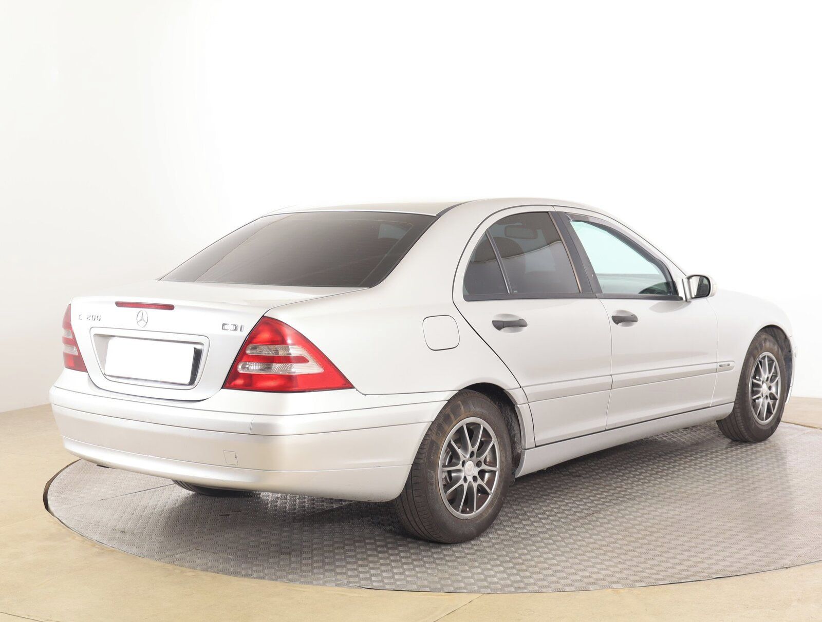 Mercedes-Benz Třídy C, 200 CDI, po STK, jezdí dobře - fotka 5