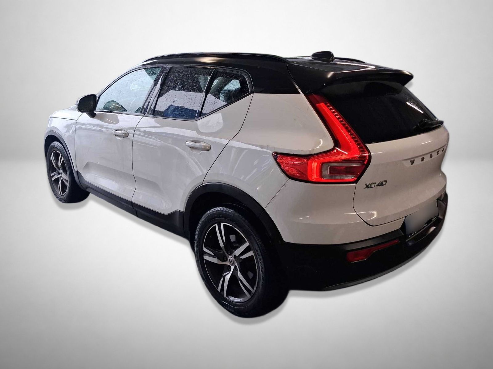 Volvo XC40, D3 AWD, 4X4, Automat, Kůže - fotka 2