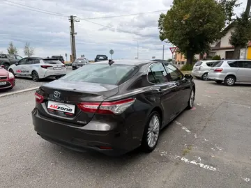 Auto 7