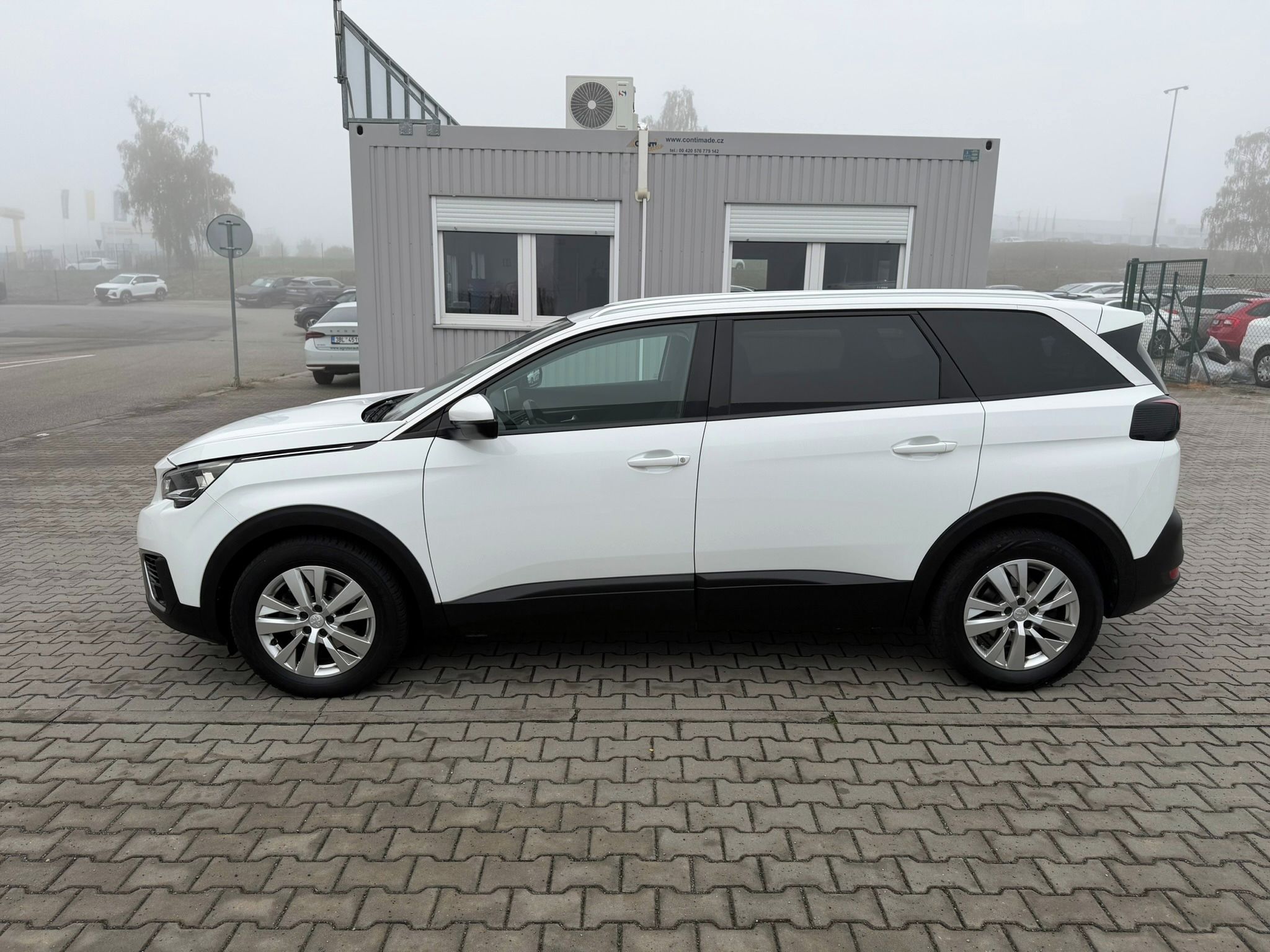 Peugeot 5008, 1.6 THP 121 kW Allure - fotka 4