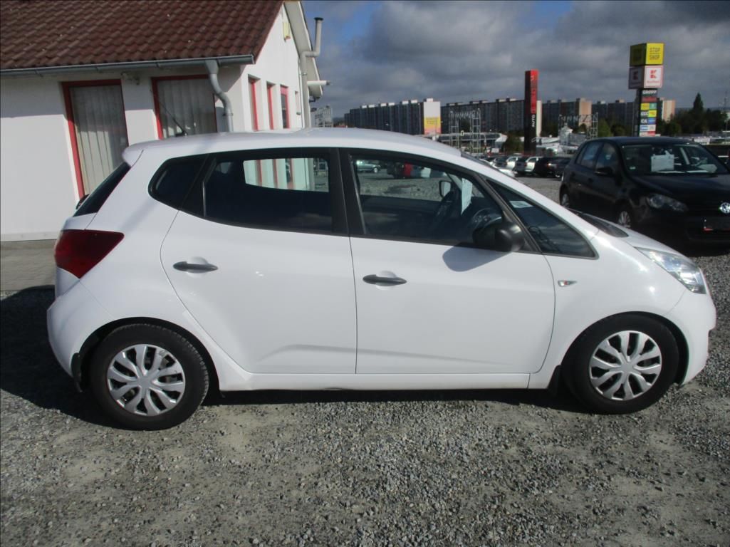 Kia Venga, 1,4 i, klima,servis,2.maj,CZ, - fotka 4