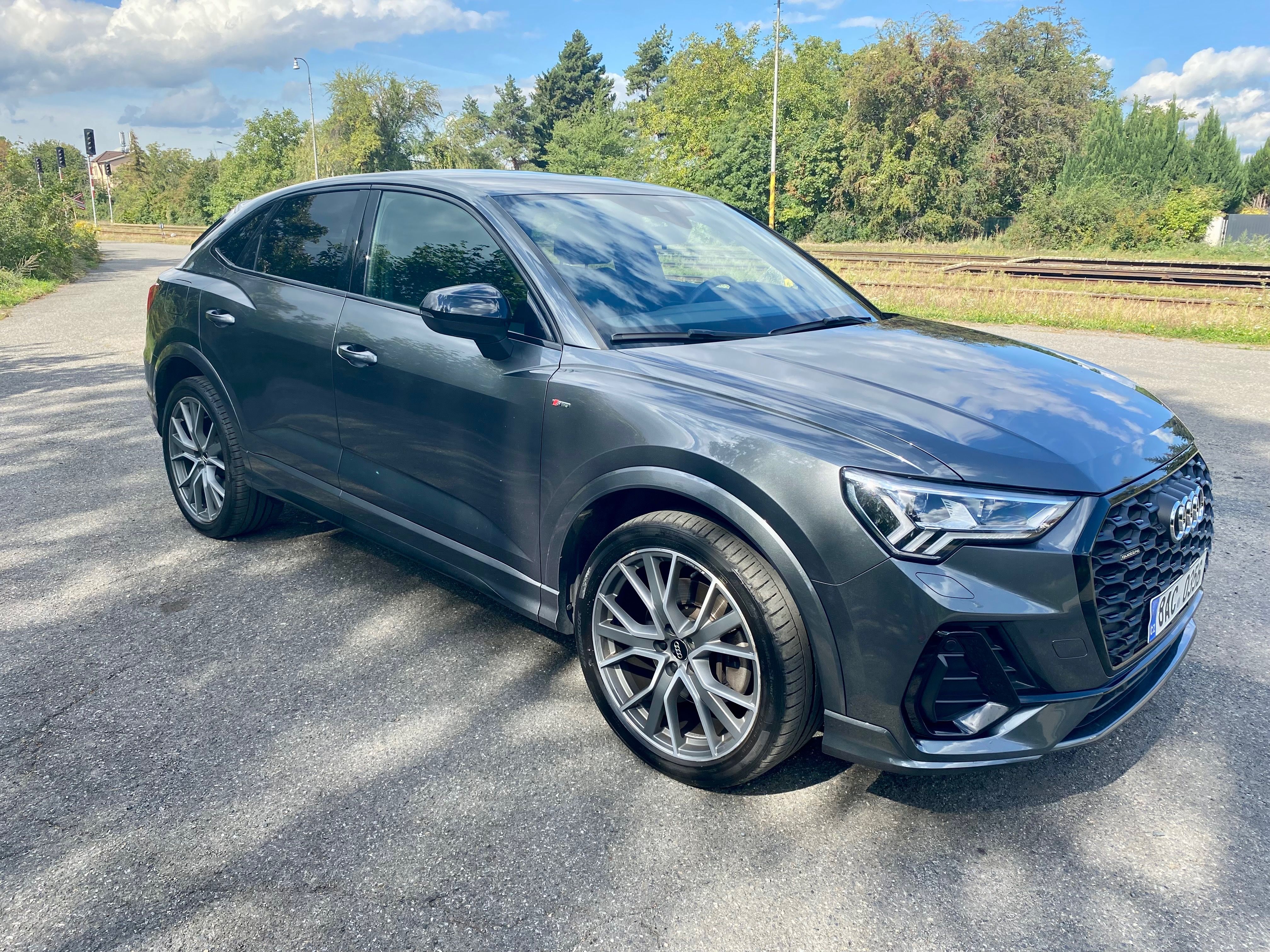 Audi Q3, Sline, 45 TFSI Q 1maj-ČR-tažné