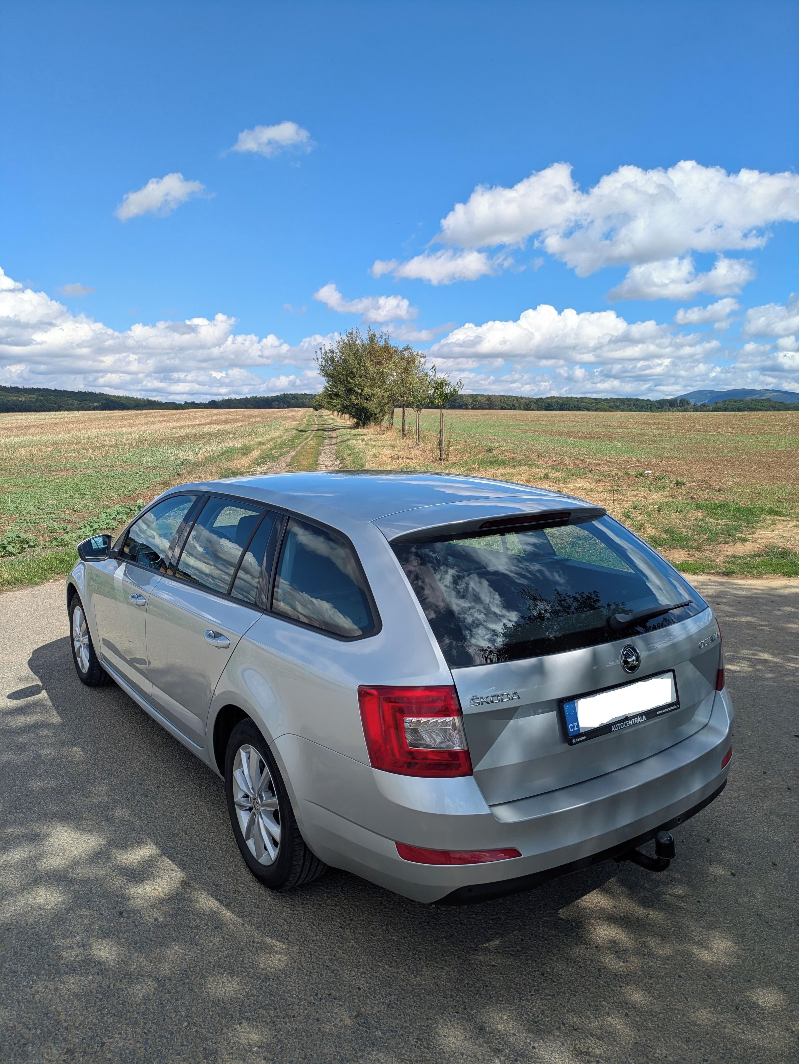 Škoda Octavia, 2.0 TDI 110 KW Manuál - fotka 2