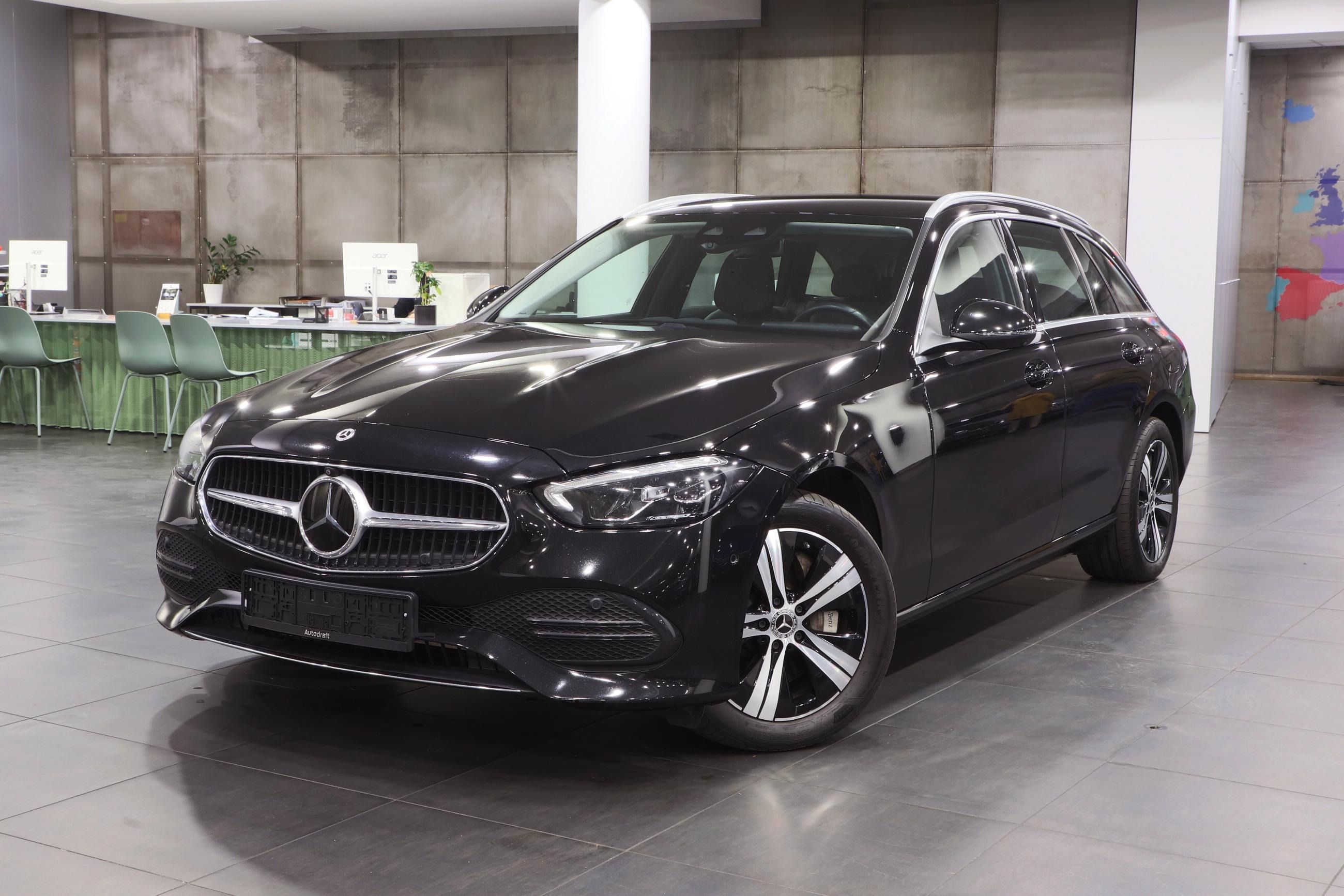 Mercedes-Benz Třídy C, C300E Avantgarde, servisováno