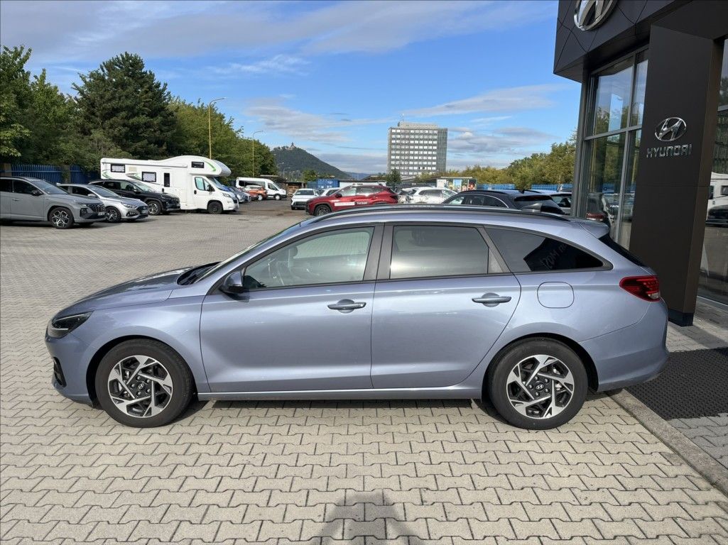 Hyundai i30, 1,6 T-GDi DCT  GO Czech! - fotka 3