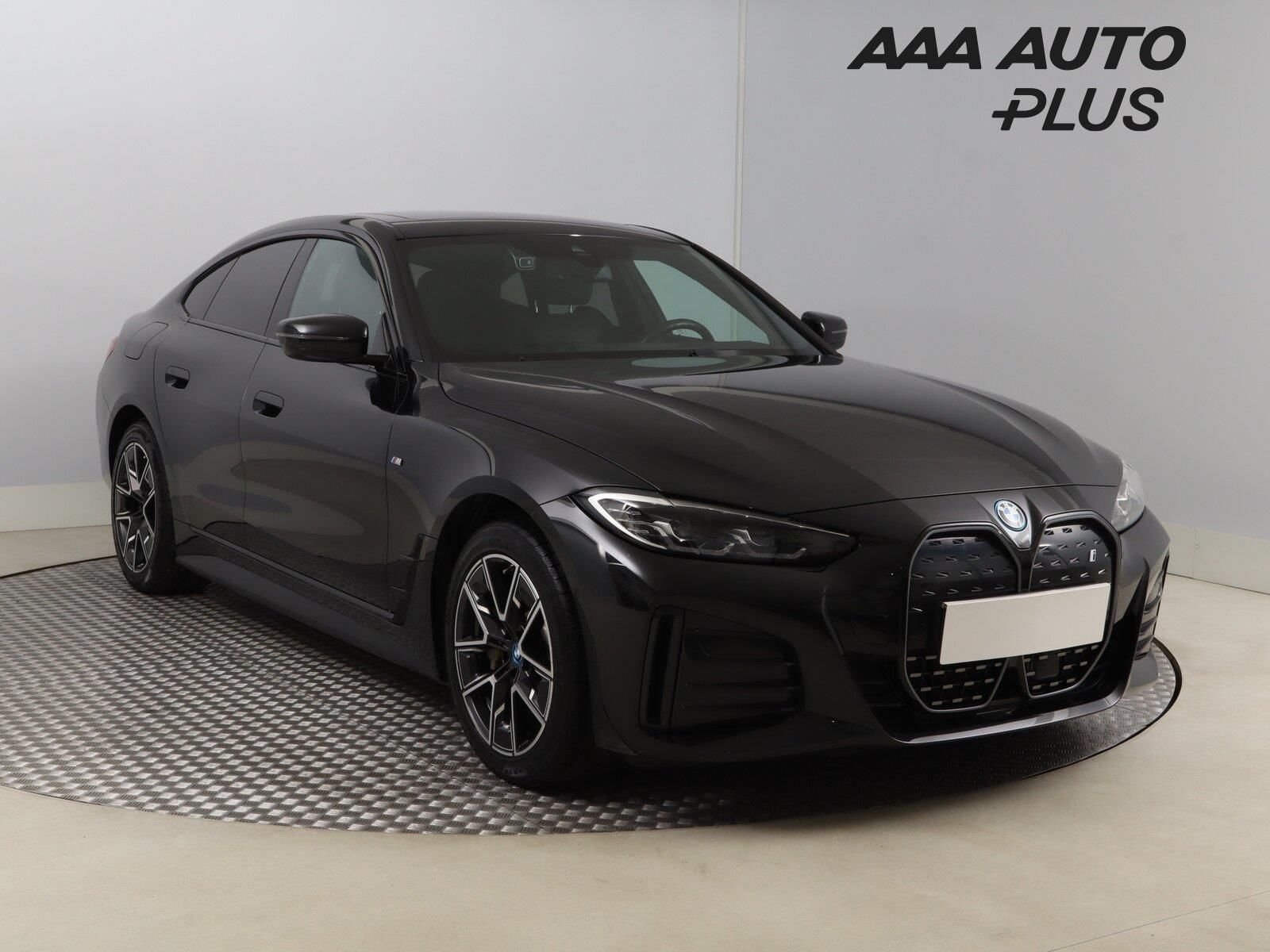 BMW i4, eDrive40, SoH 96%