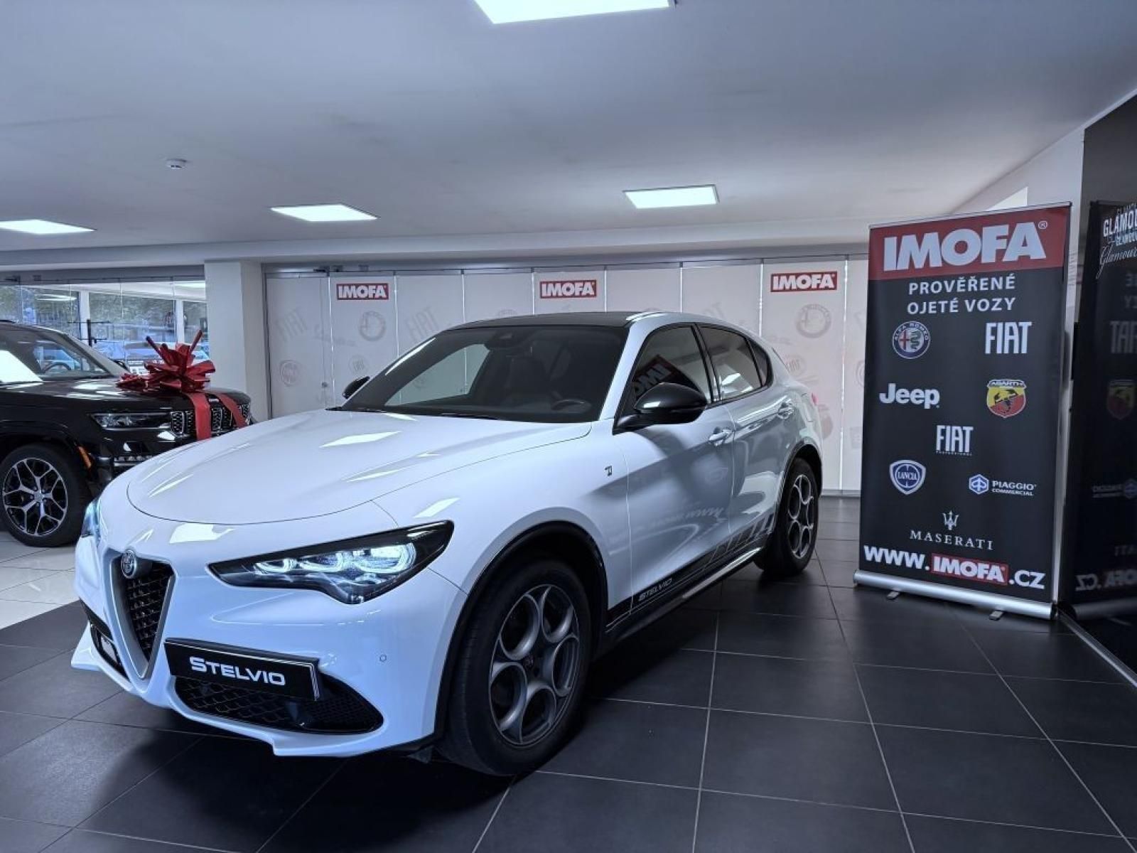 Alfa Romeo Stelvio, 2.2 JTDm 210k AT8 ZF Q4 4x4 TI - fotka 3