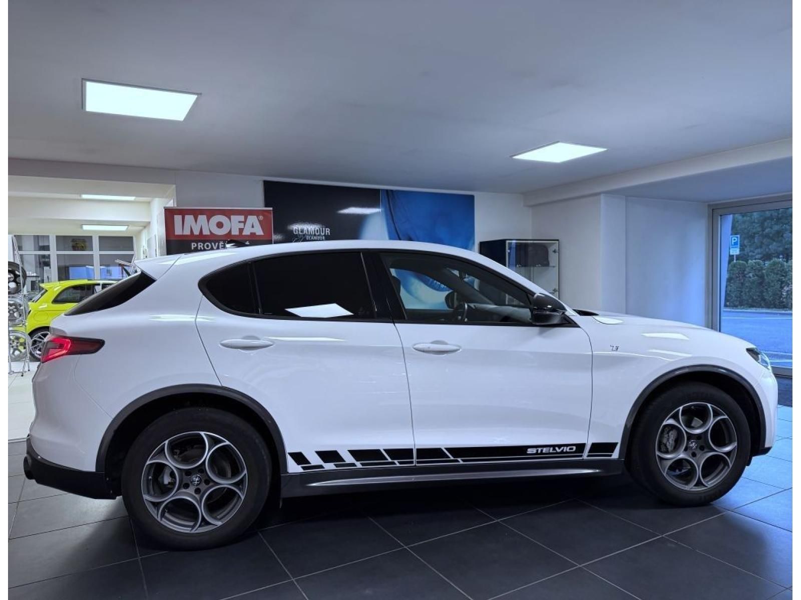 Alfa Romeo Stelvio, 2.2 JTDm 210k AT8 ZF Q4 4x4 TI - fotka 4