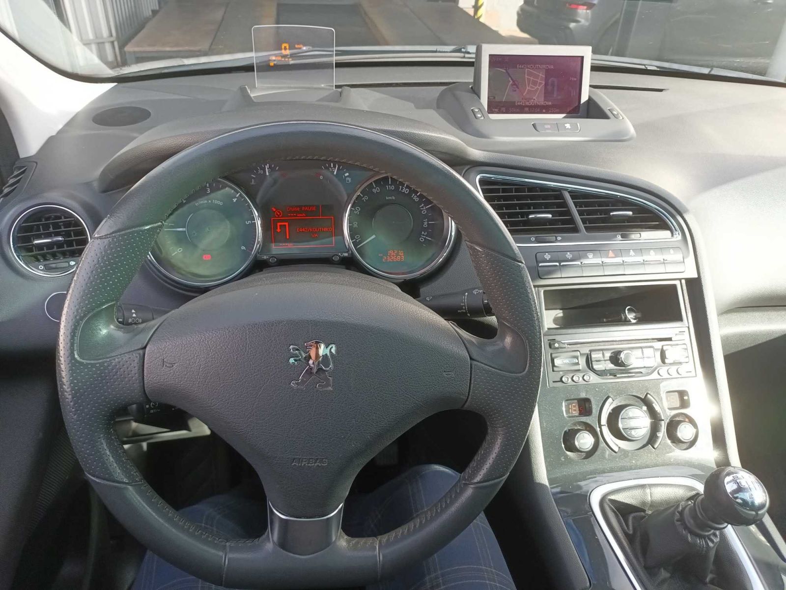Peugeot 5008, 2.0 HDI, Navi - fotka 3