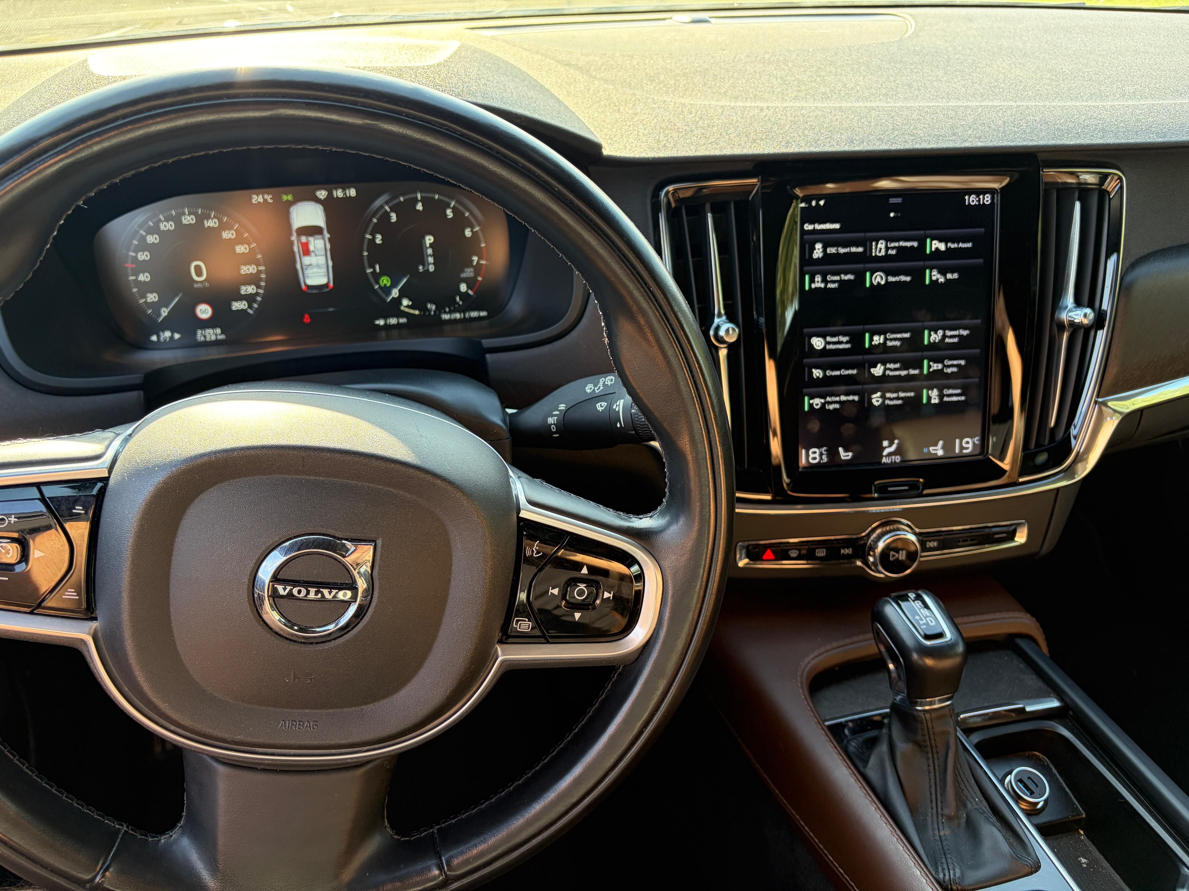 Volvo V90, VOLVO V90 CROSS COUNTRY T5 - fotka 2