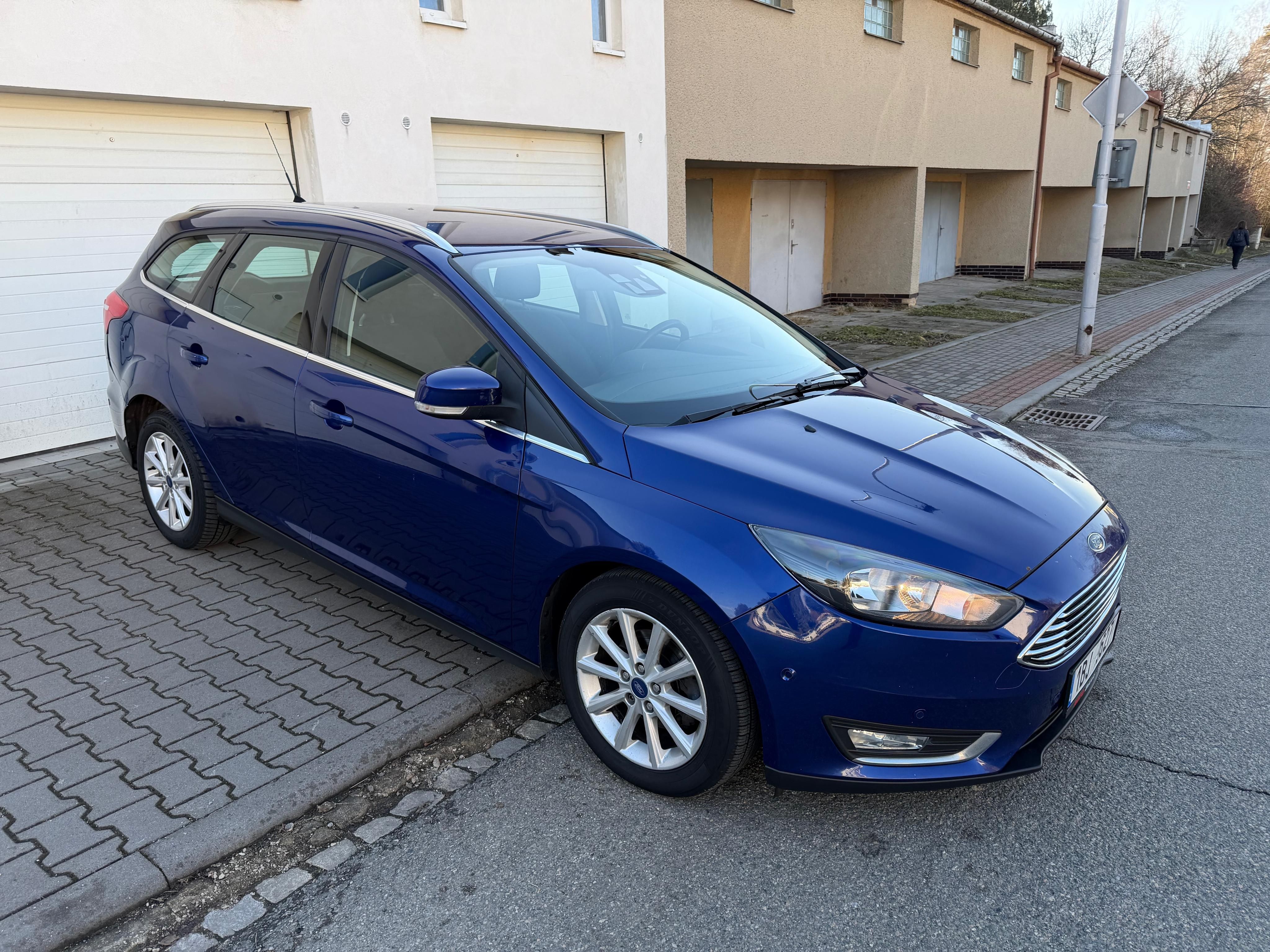 Ford Focus, 1.5tdci, klima, kamera, vyhrev - fotka 6