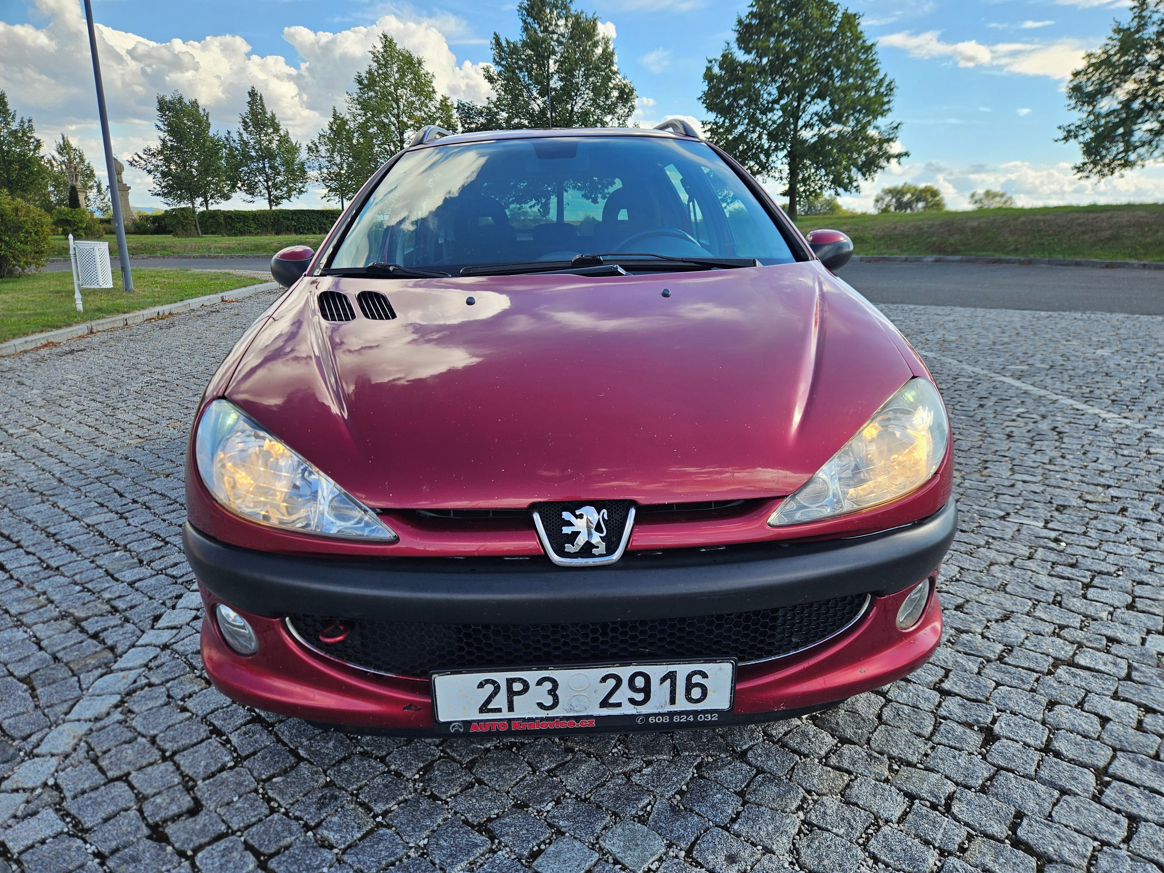 Peugeot 206, 2L HDI 66KW - fotka 3