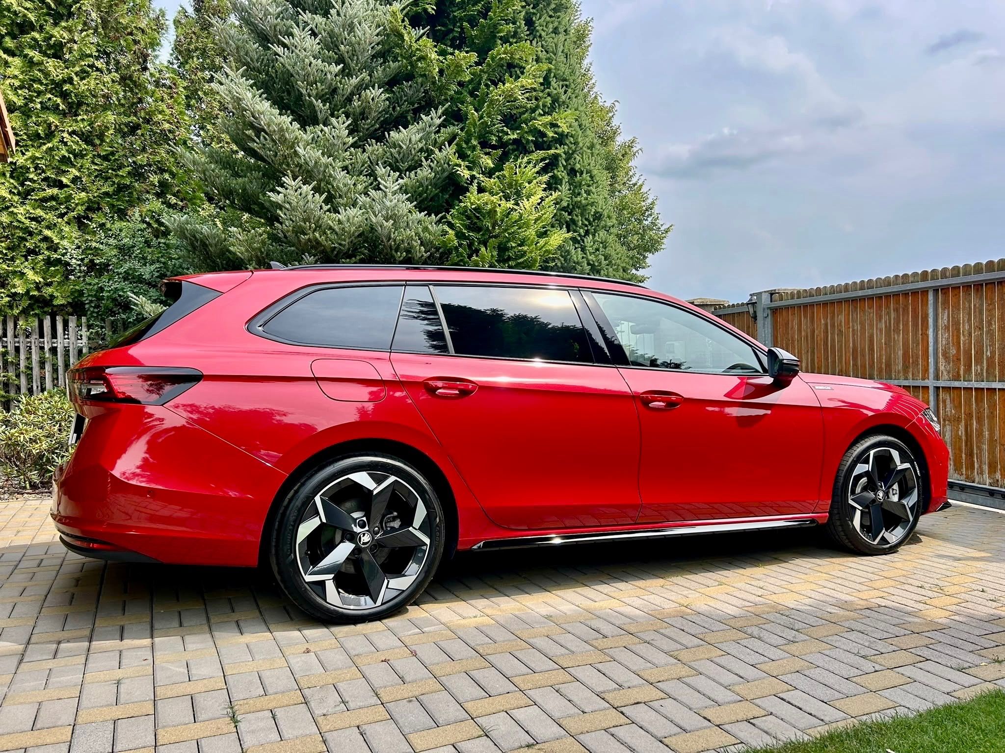 Škoda Superb, Sportline iV - fotka 5