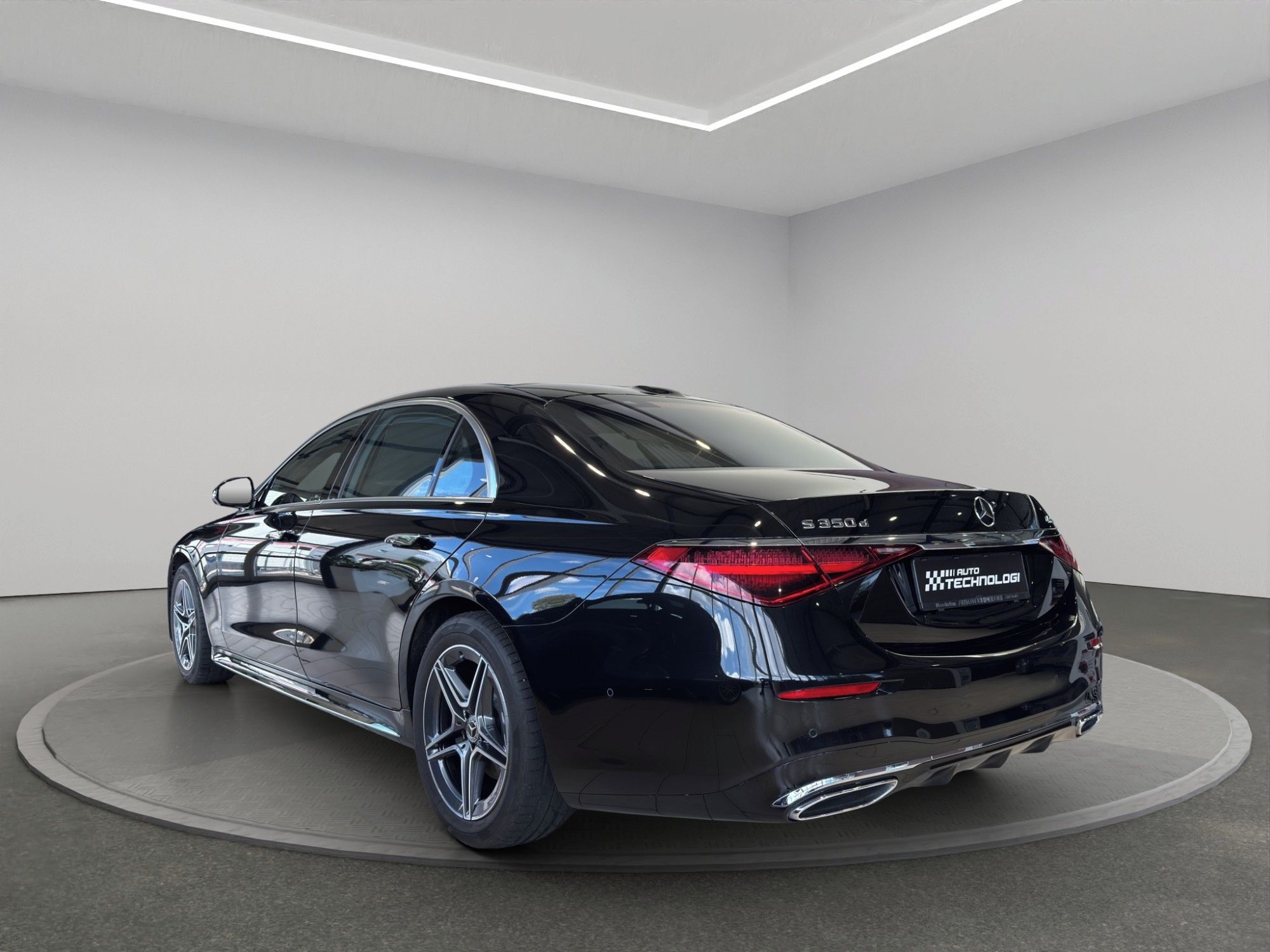 Mercedes-Benz Třídy S - fotka 6