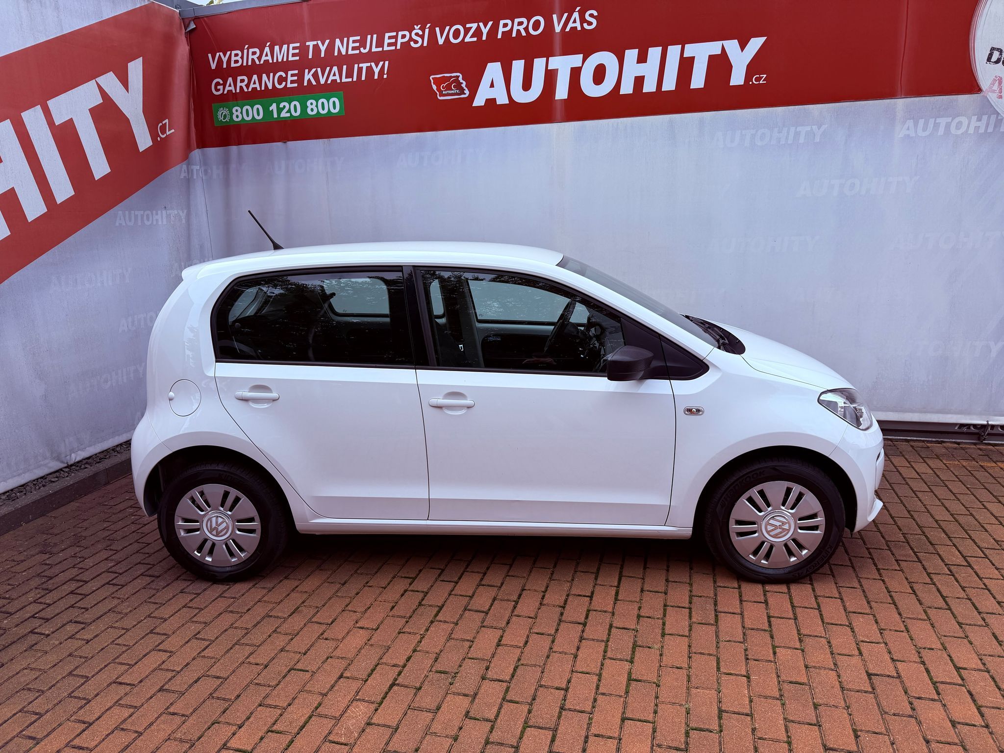 Volkswagen Up!, 1.0 Move up!, Serviska - fotka 5