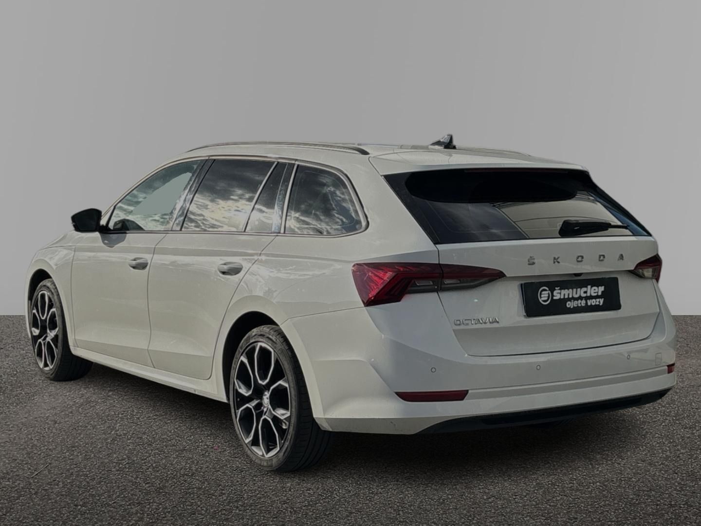 Škoda Octavia, 2.0 TDI / 85 kW Ambition - fotka 2