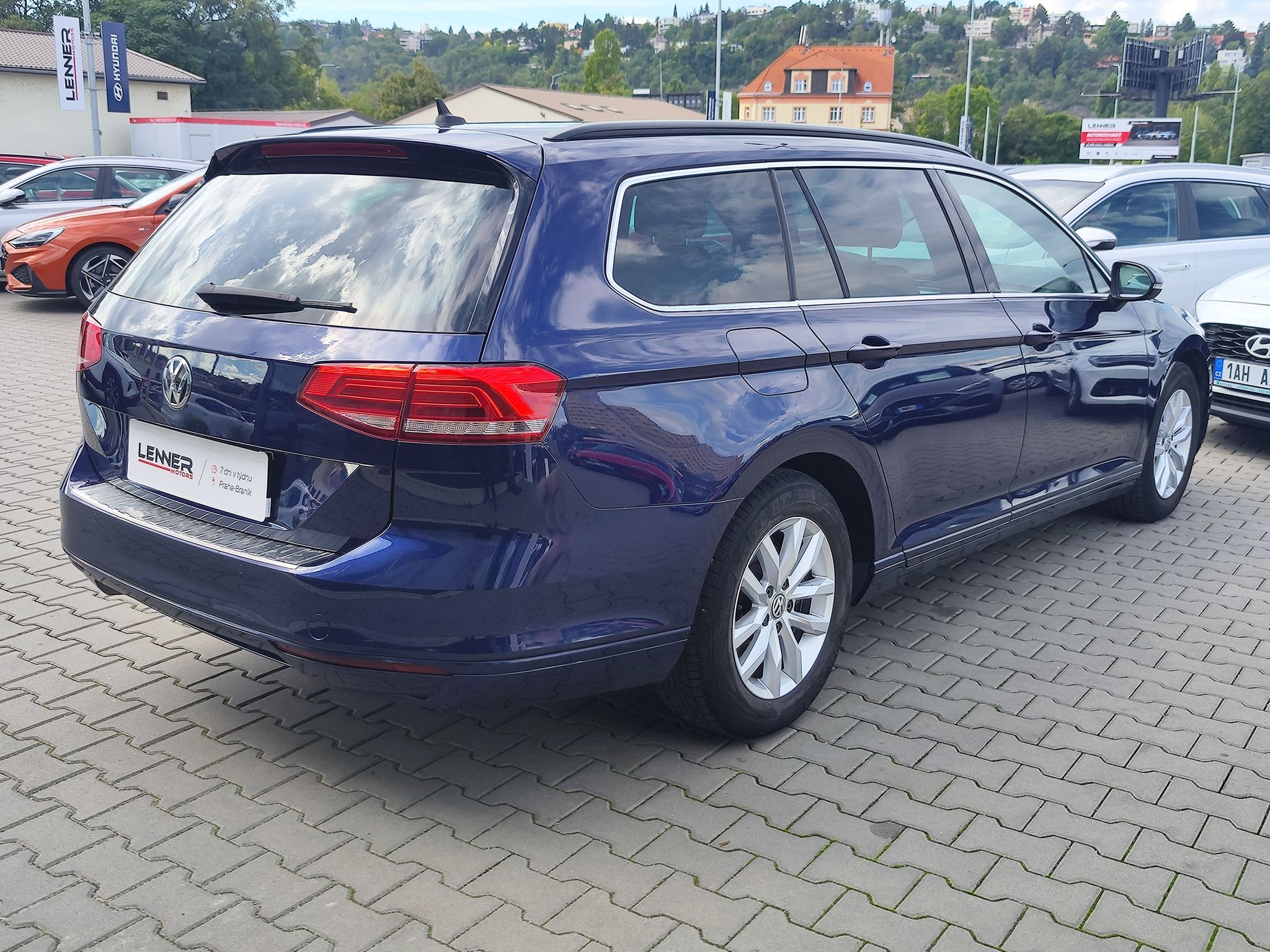 Volkswagen Passat, 2.0 TDI/110kW Comfortline DSG - fotka 5