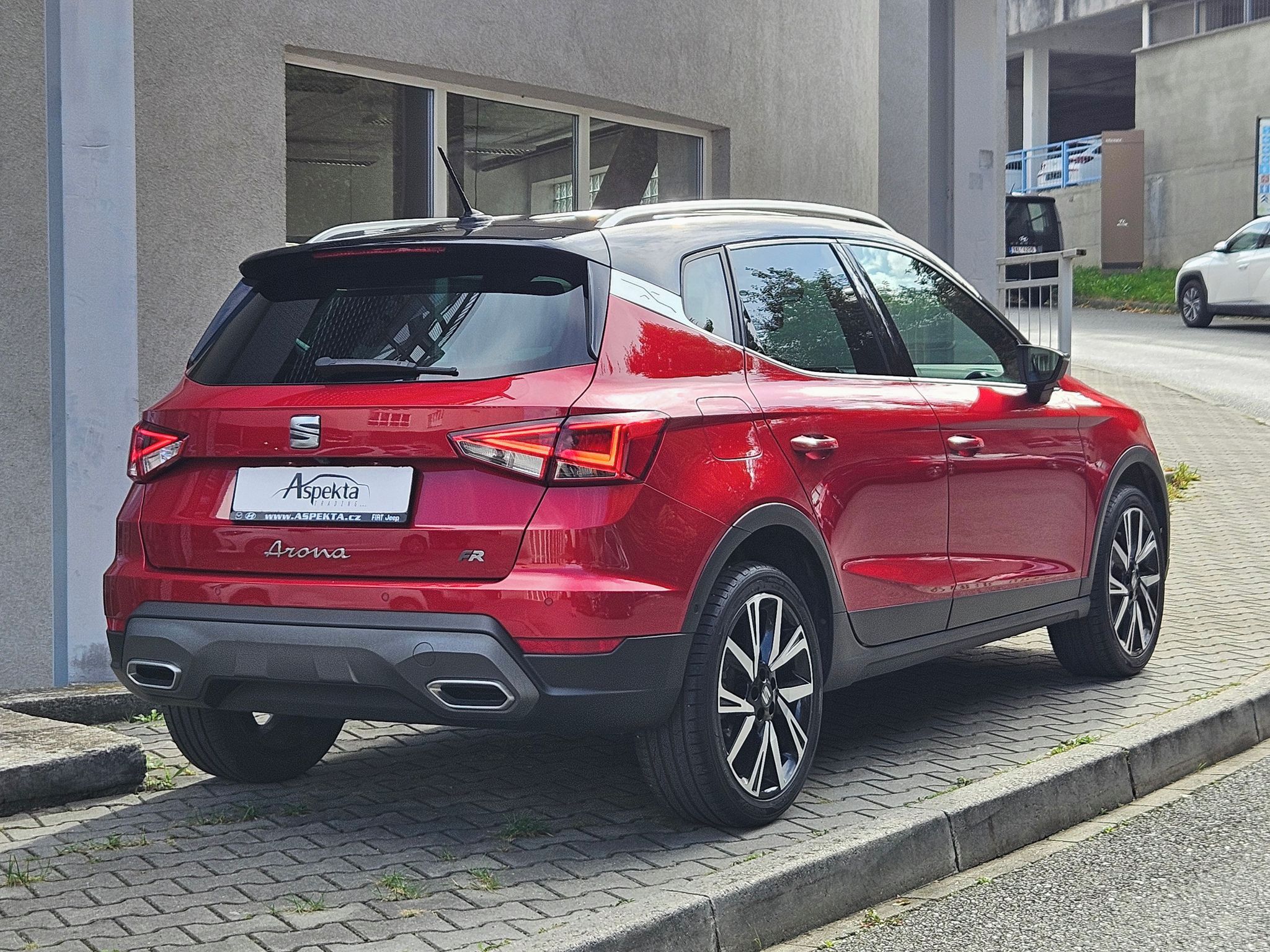 Seat Arona, 1,0 TSI 81kW, FR, 1.maj., ČR - fotka 5