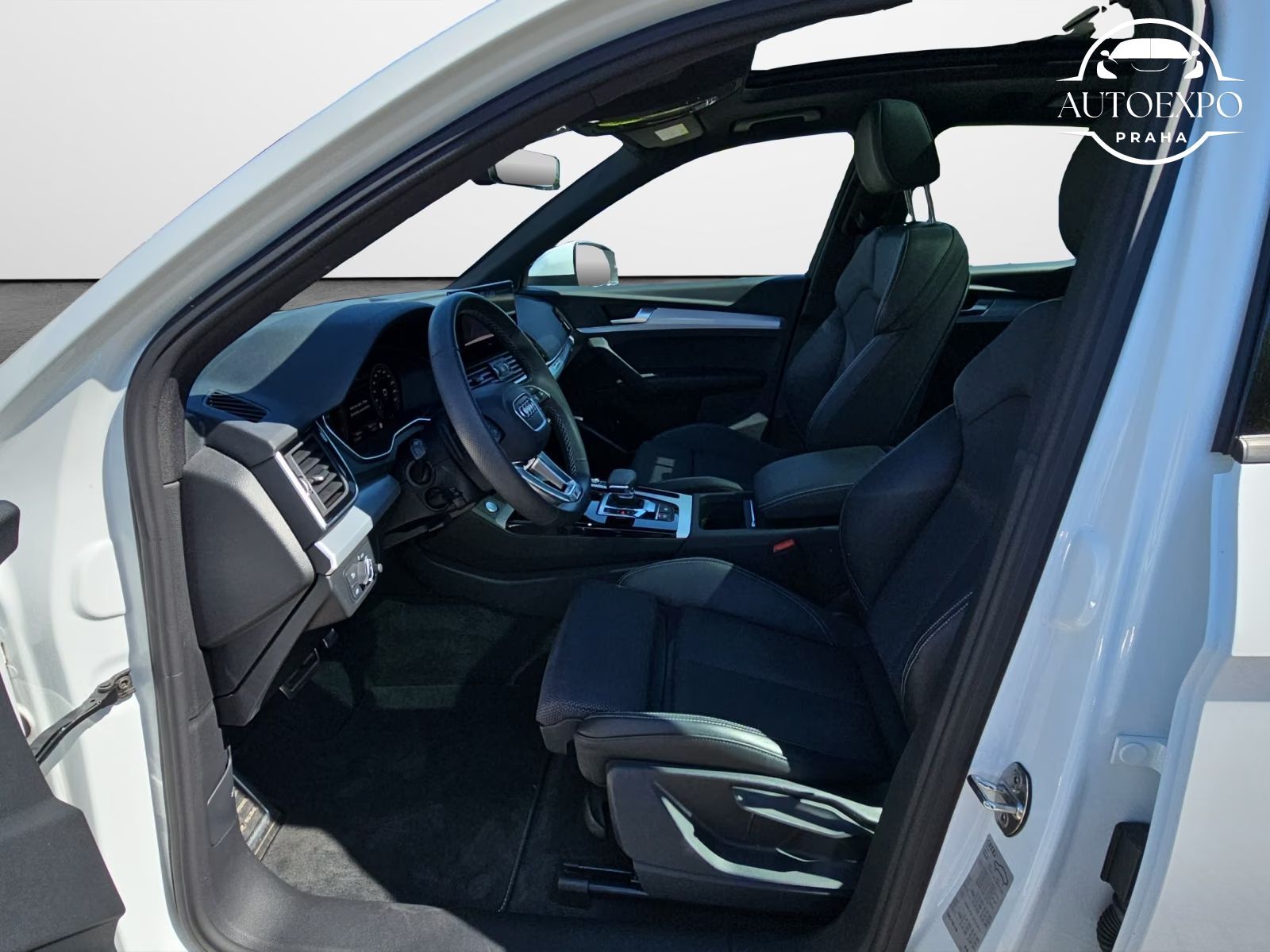 Audi Q5, 40 TDI quattro S tronic S line - fotka 4