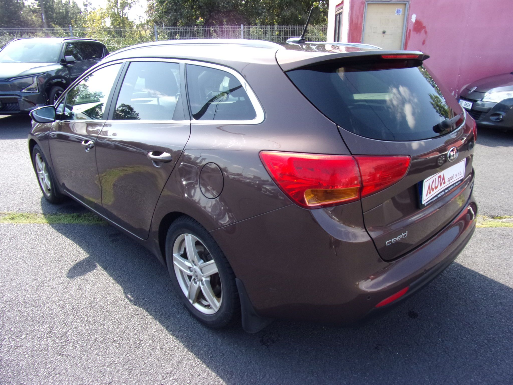 Kia Cee´d, 1,6 CRDi SW  Exclusive - fotka 5