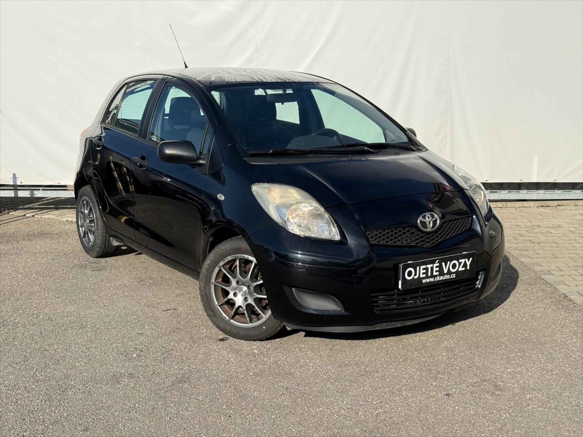 Toyota Yaris, 1,3 Terra Cool - fotka 3