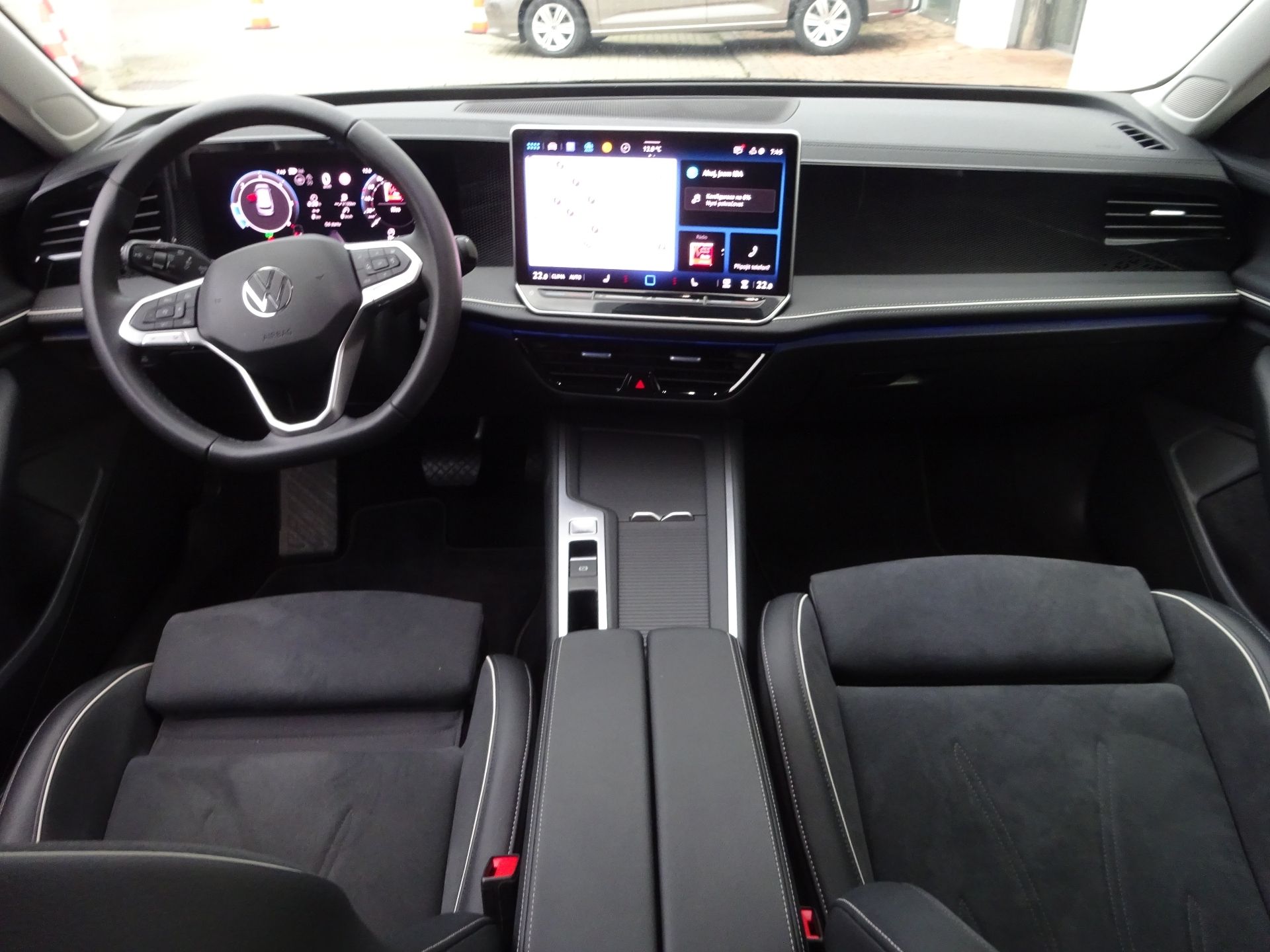 Volkswagen Passat, 2,0TDi /110kW Business DSG - fotka 5