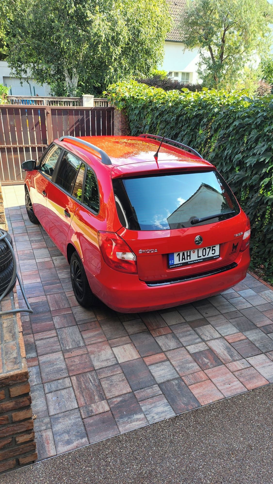 Škoda Fabia, Fabia 1.2 51kw 2014 top stav - fotka 4