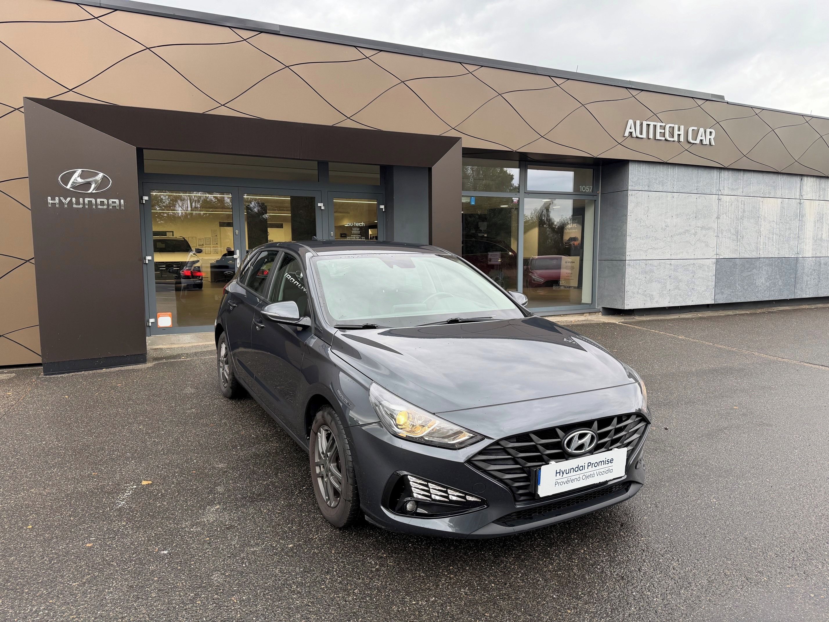 Hyundai i30, 1.5i 81kW COMFORT - fotka 6