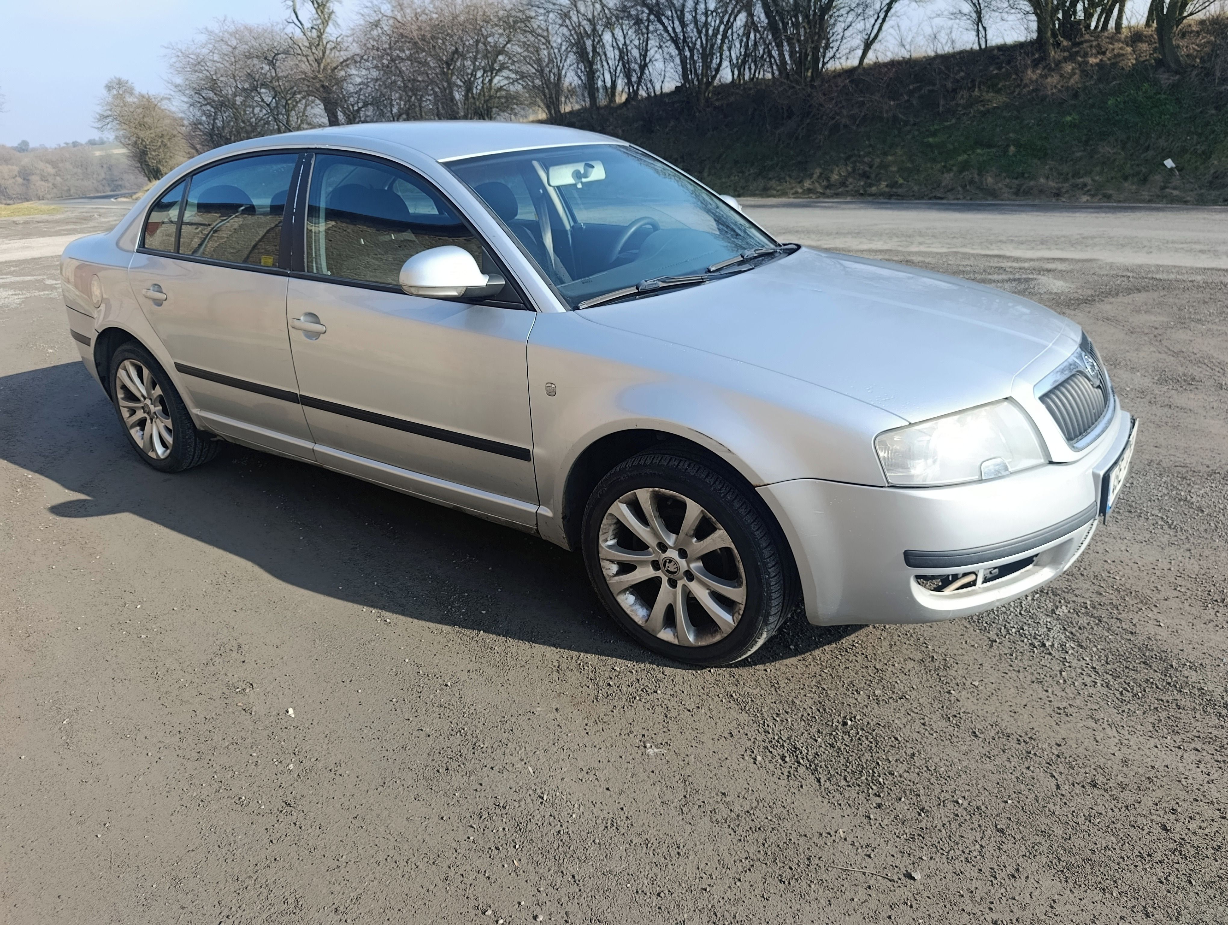 Škoda Superb, 1.9TDI 85KW - fotka 2