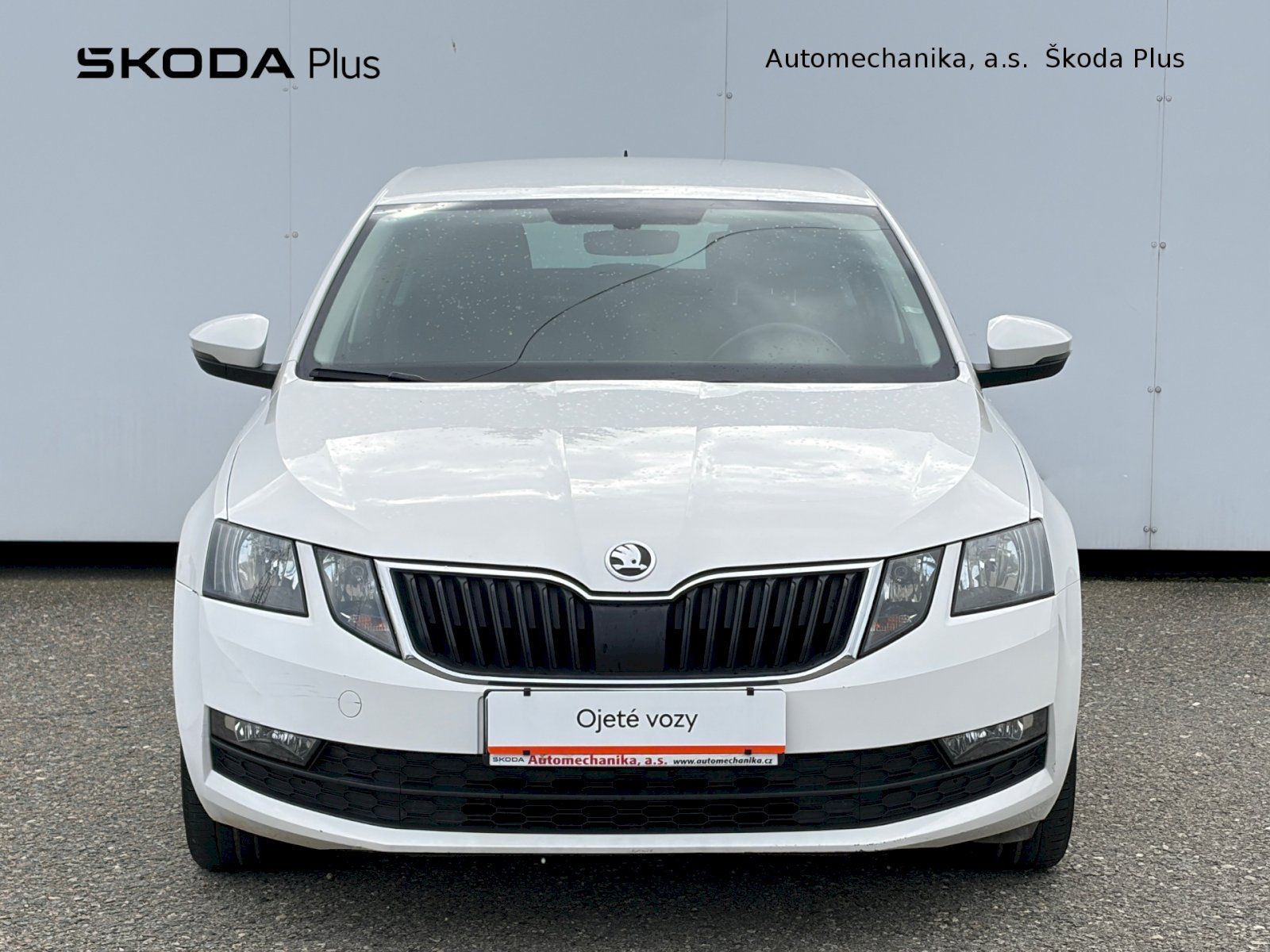 Škoda Octavia, 1.6 TDI / 85kW / TOUR - fotka 4