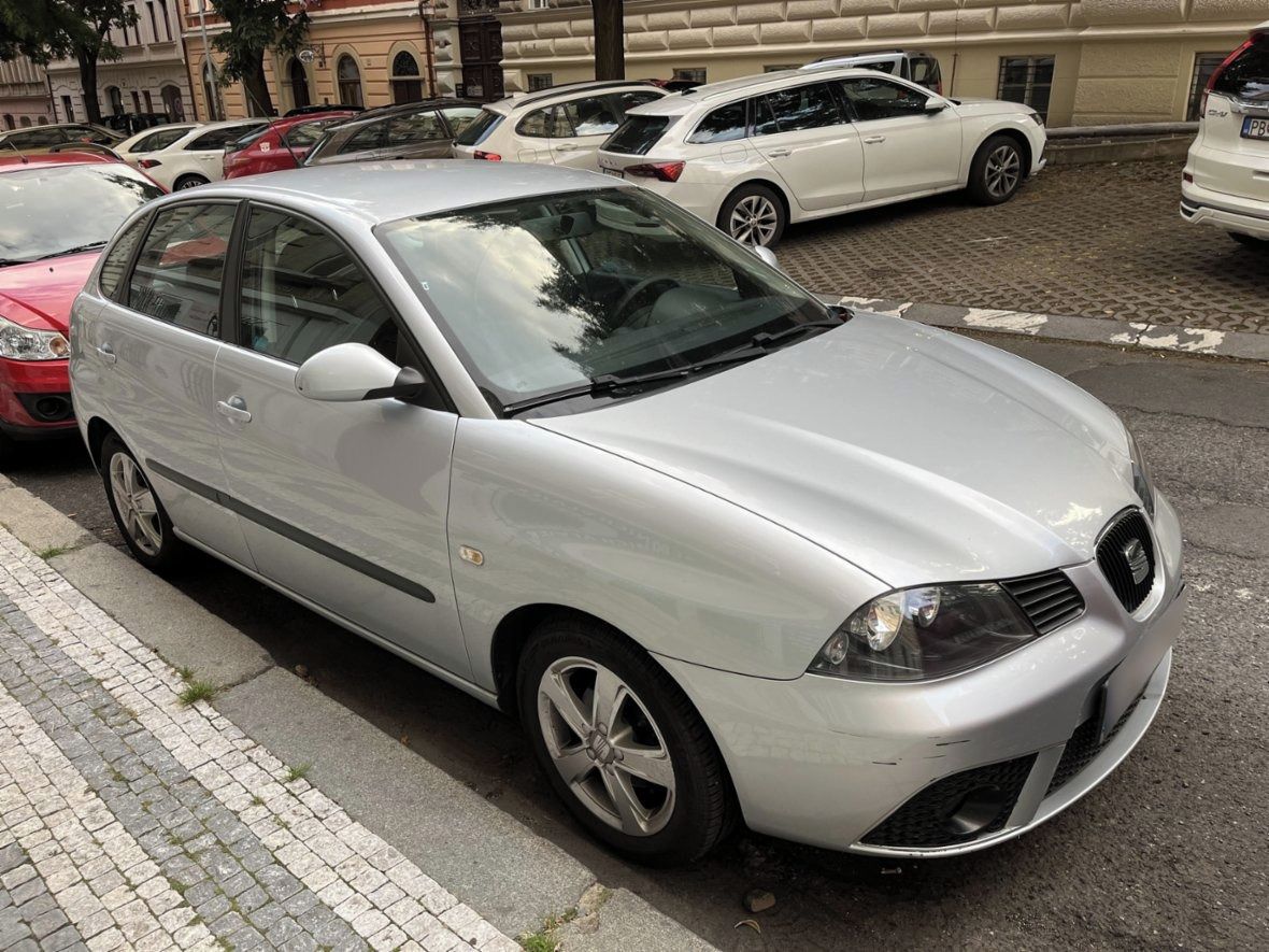 Seat Ibiza, Seat Ibiza 1.2, r.v. 2007 - fotka 5