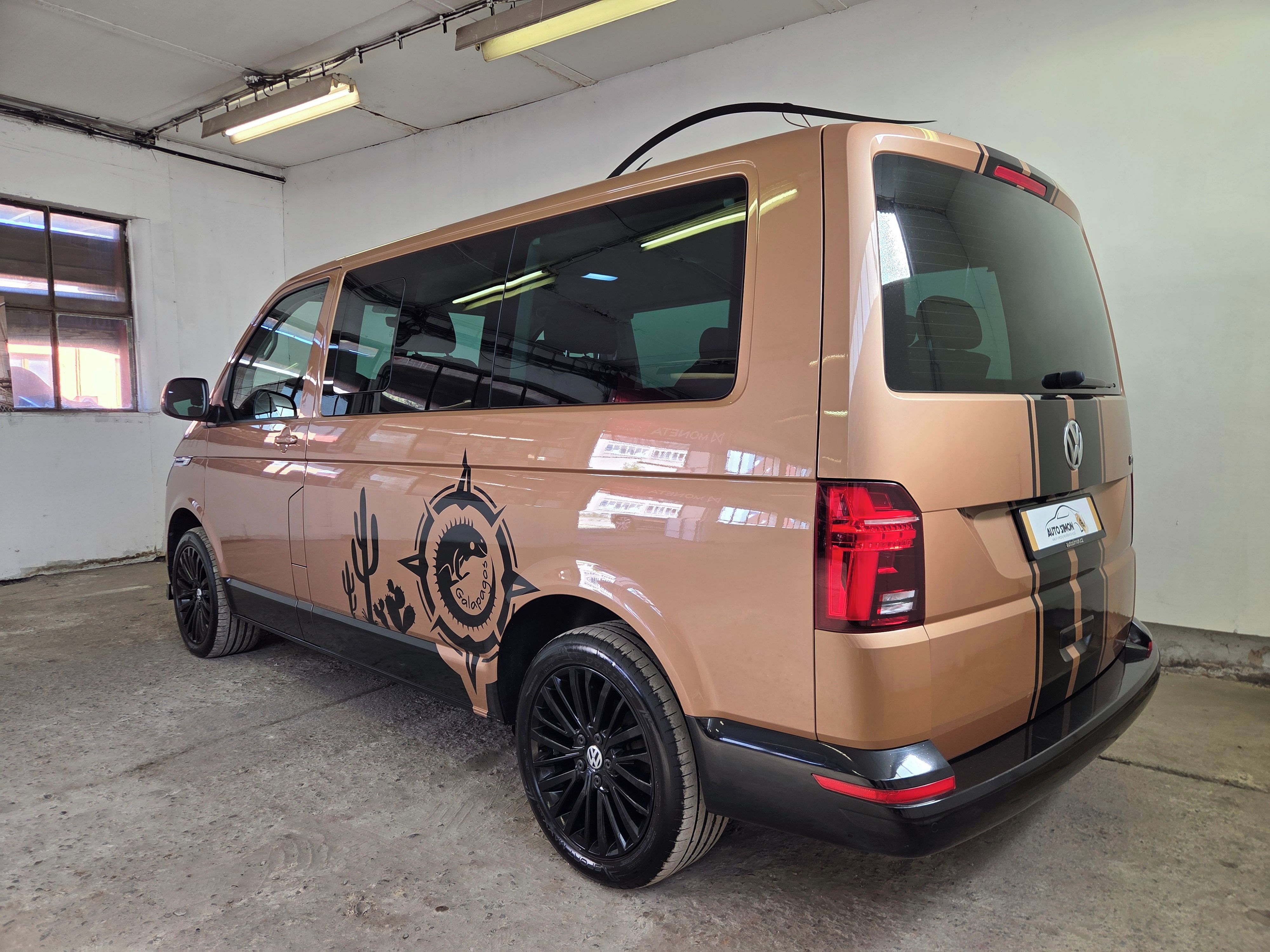 Volkswagen Multivan, 2.0 TDi DSG 110kw 1.Majitel! - fotka 4