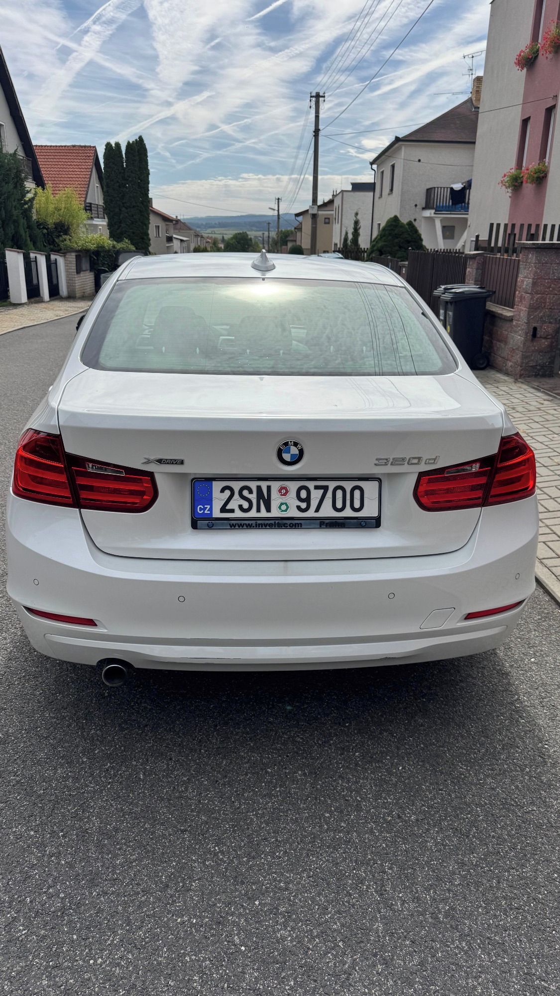 BMW Řada 3, servisované a garážované - fotka 6