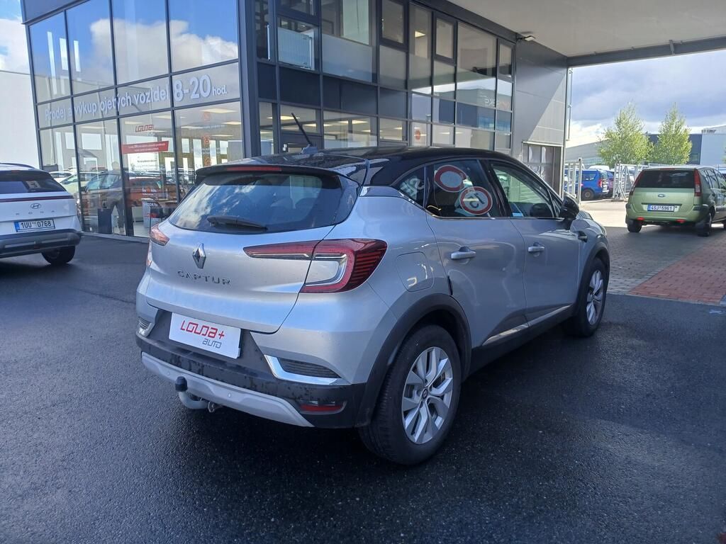 Renault Captur, Intens 1.0 TCe 74 kW - fotka 2