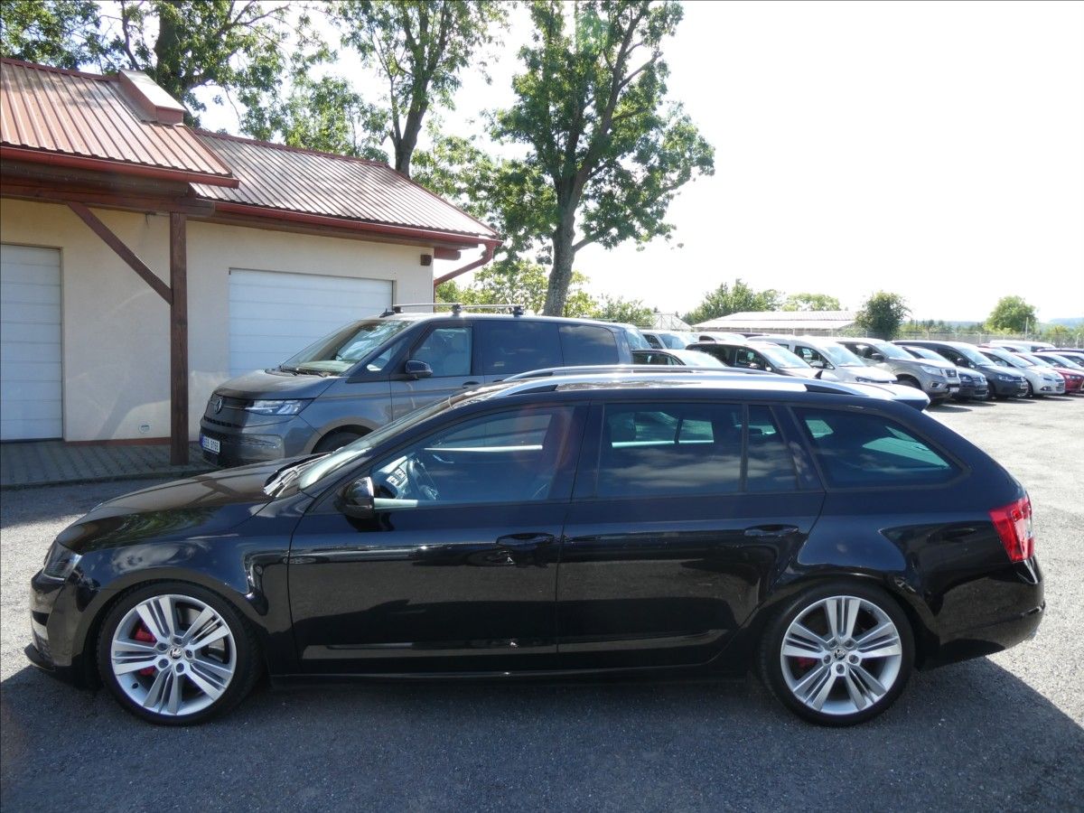 Škoda Octavia, 2,0 TDi 135kW RS serviska,2.ma - fotka 5