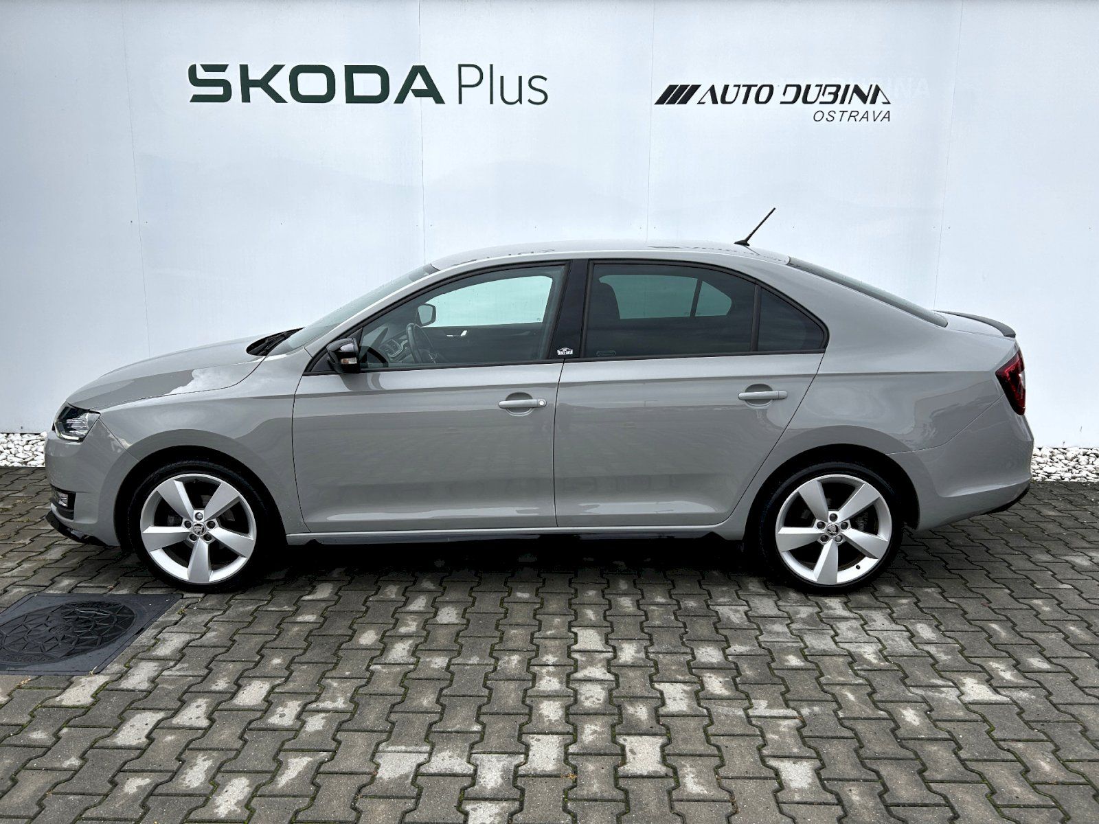 Škoda Rapid, 1.0 TSI 70kW MP5 Monte Carlo - fotka 3