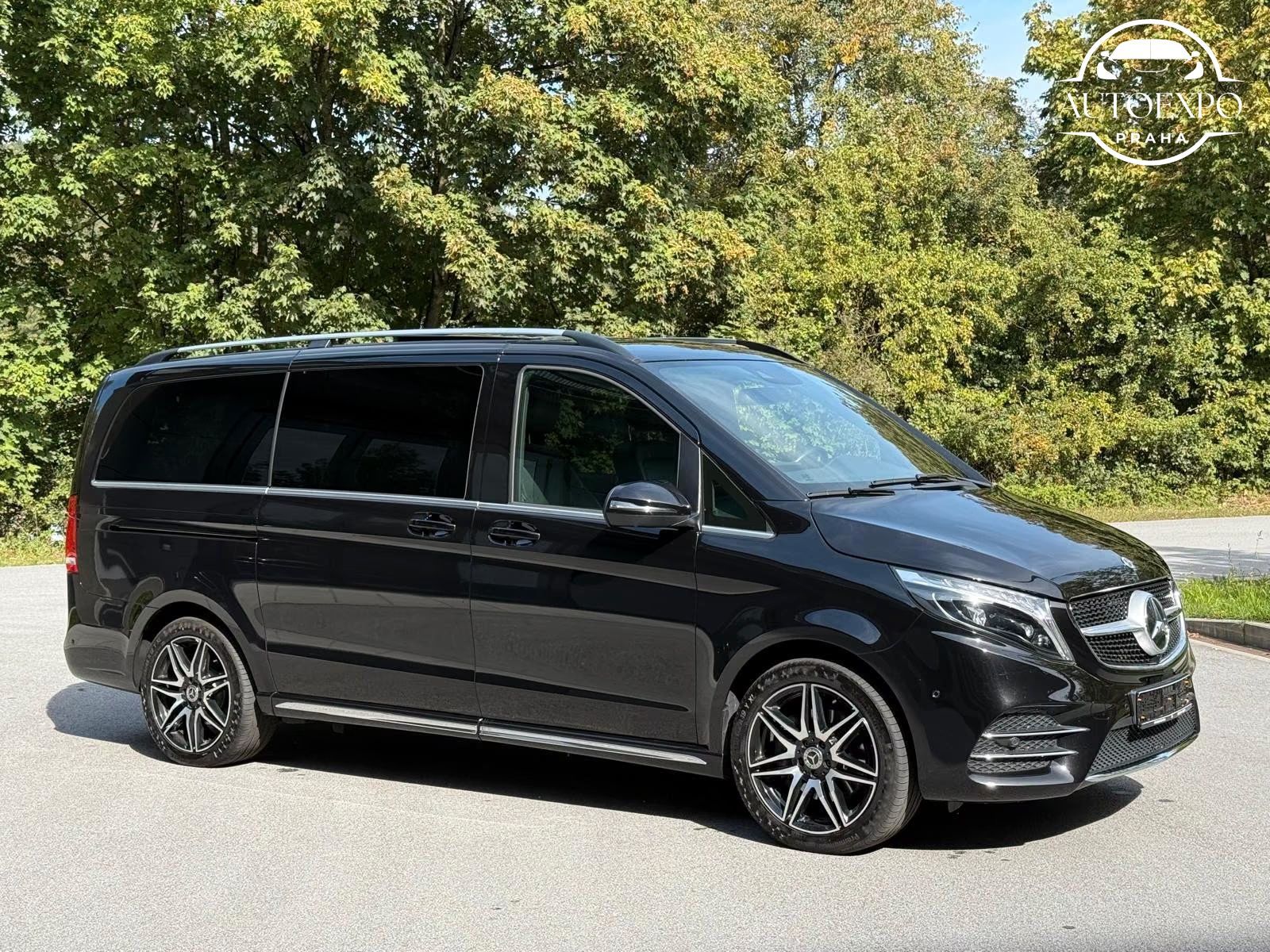 Mercedes-Benz Třídy V, 300d EXCLUSIV*4MATIC Long AMG* - fotka 6