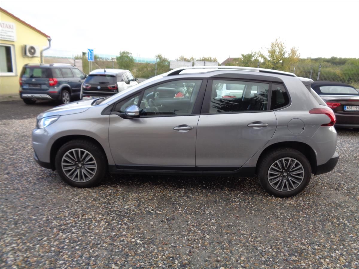 Peugeot 2008, 1,2 - fotka 4