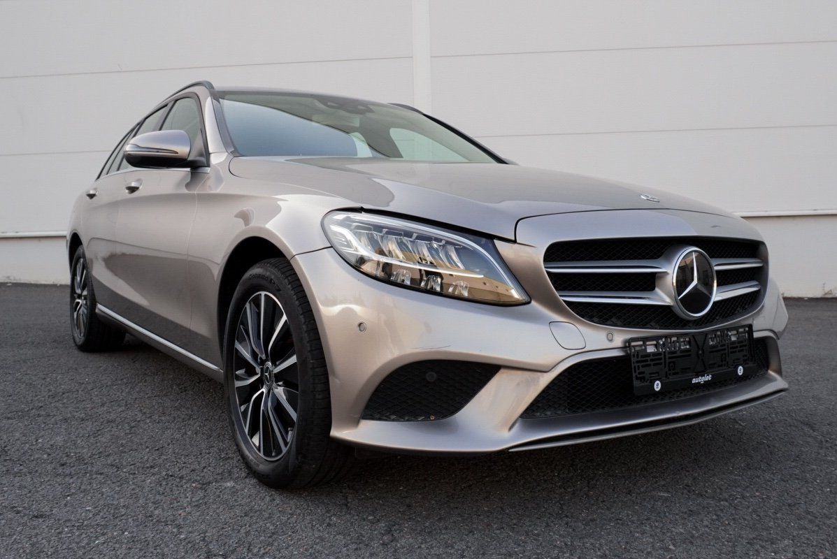 Mercedes-Benz Třídy C, C 220CDi 4Matic Business - fotka 2