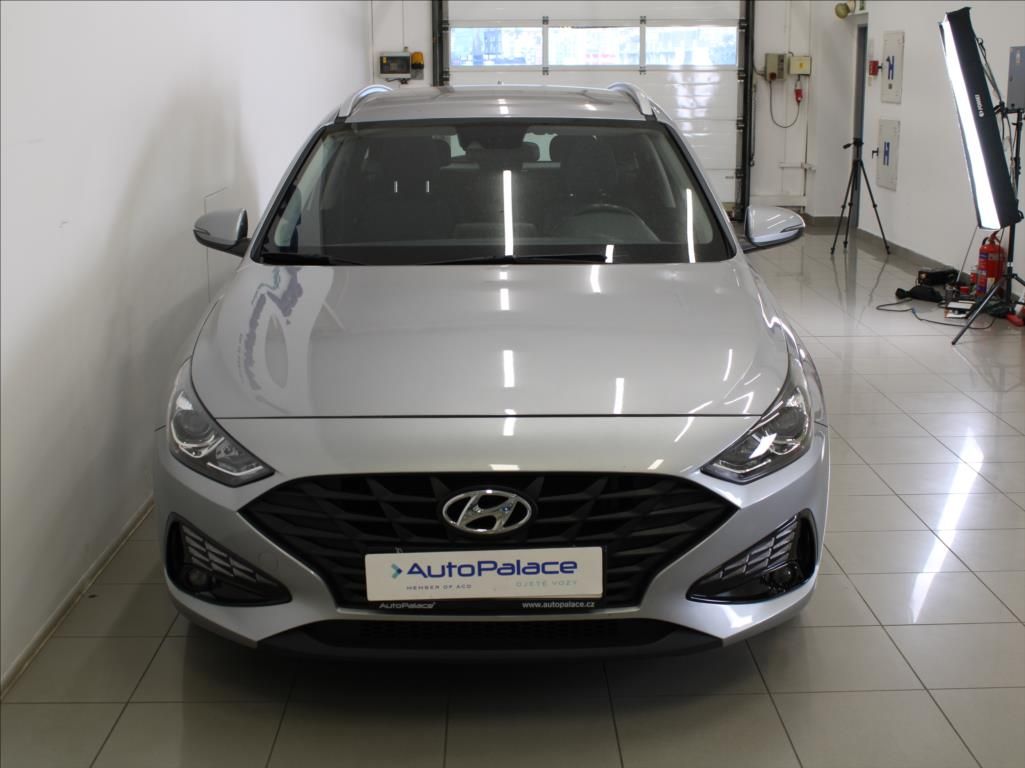 Hyundai i30, 1,0 T-GDi 88kW 28tkm.Záruka ČR - fotka 2